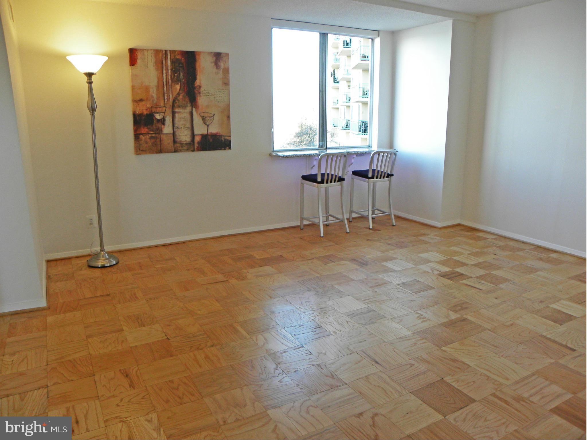 MARINA TOWERS - Residential