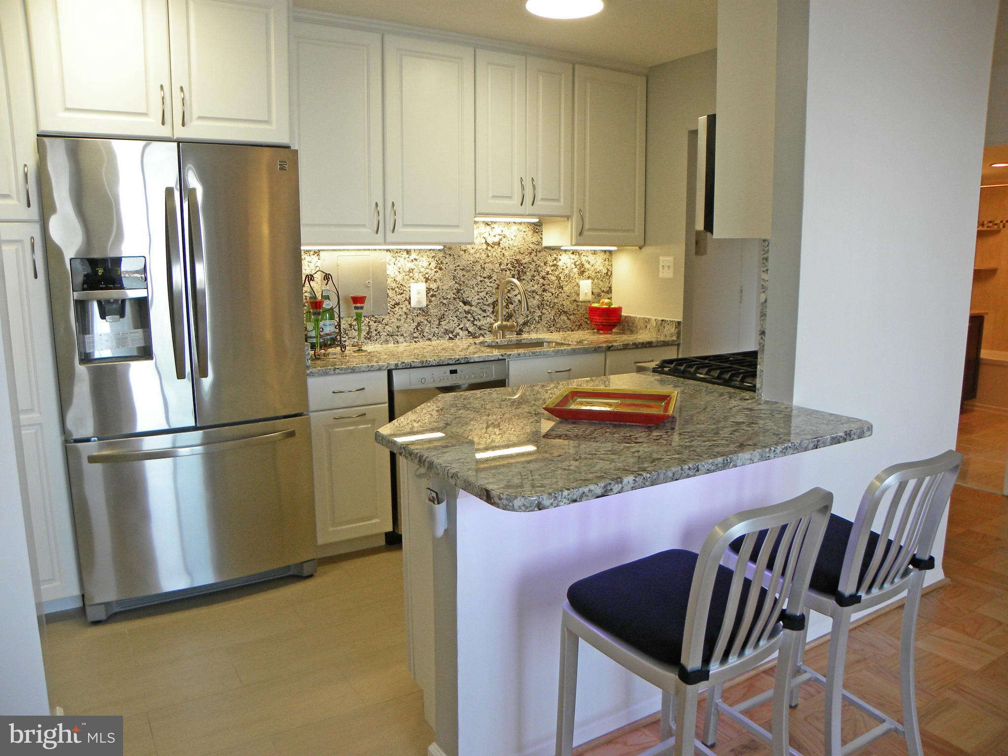 MARINA TOWERS - Residential