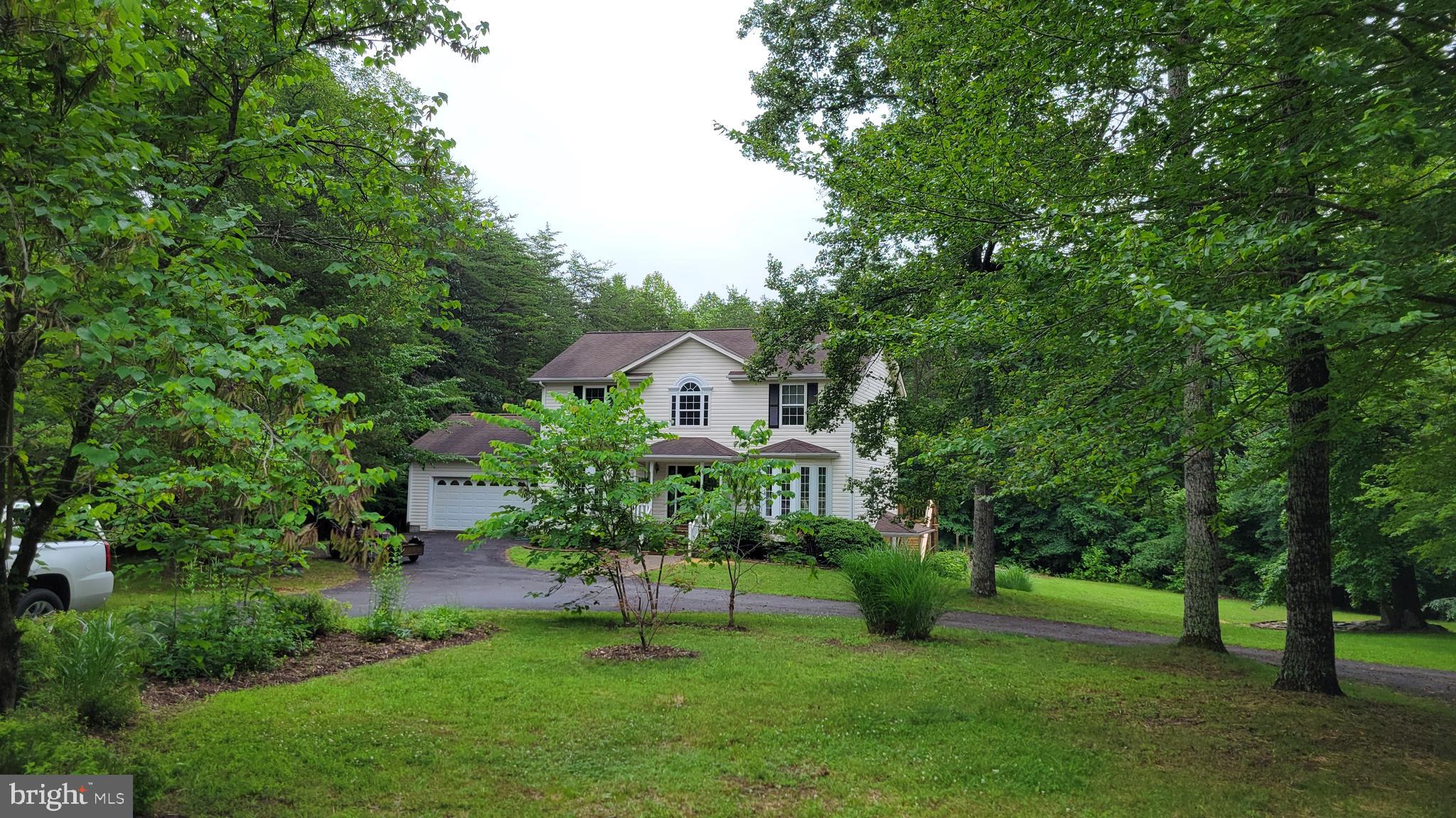 DOGWOOD LAKE ESTATES - Residential