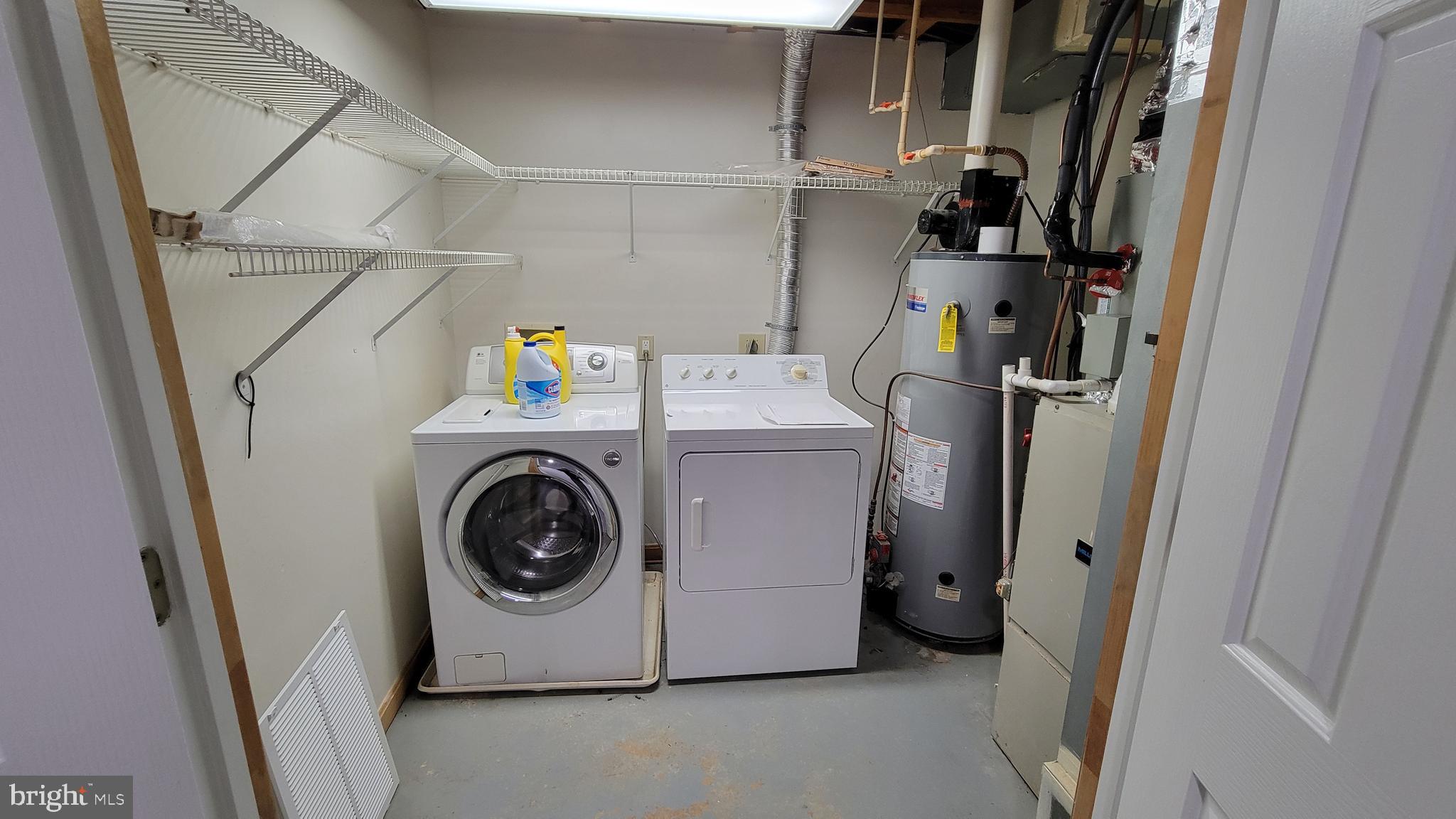 DOGWOOD LAKE ESTATES - Residential