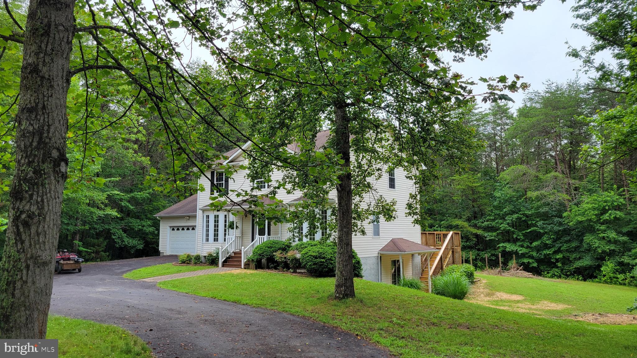 DOGWOOD LAKE ESTATES - Residential