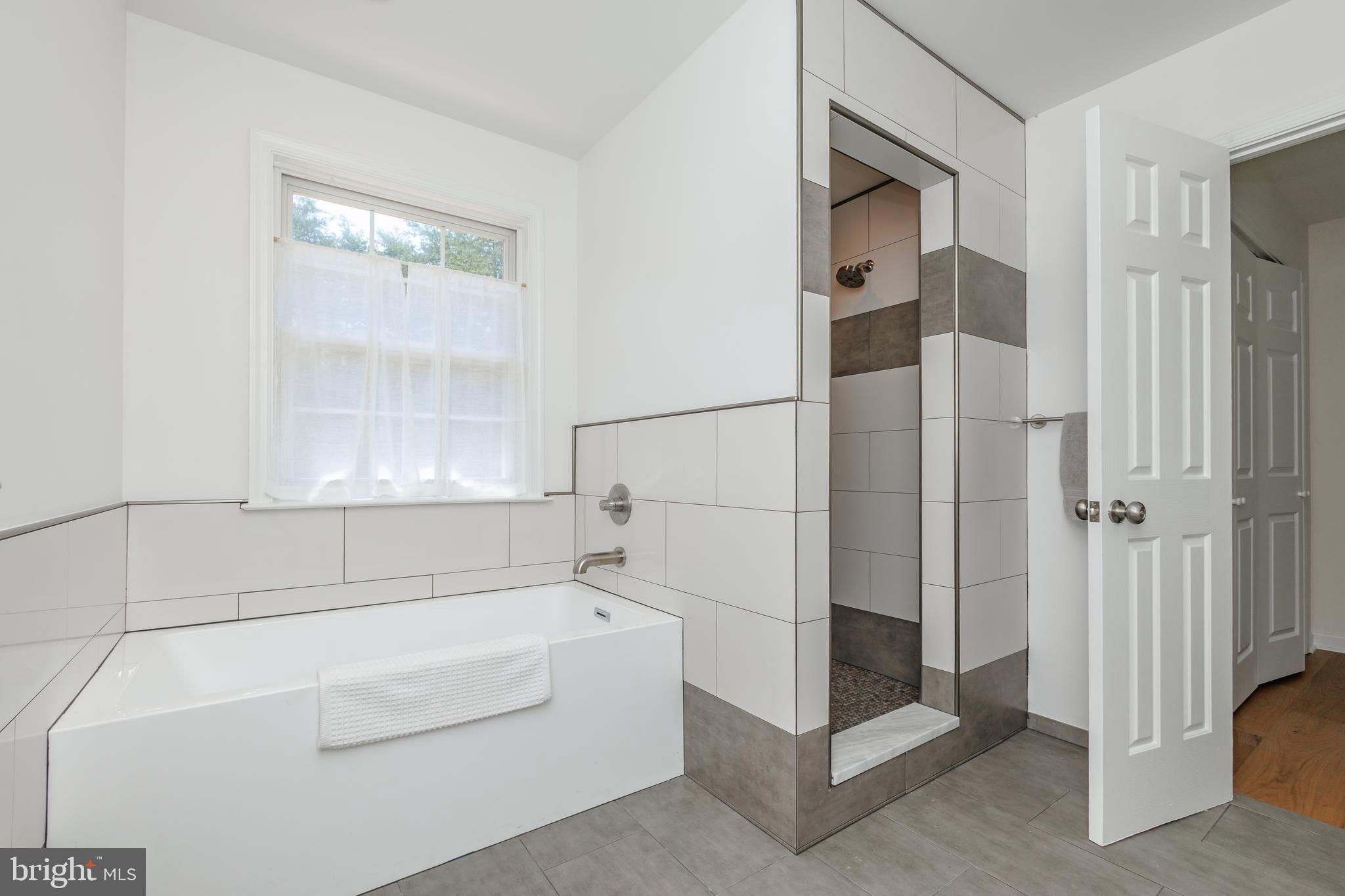 DOGWOOD LAKE ESTATES - Residential