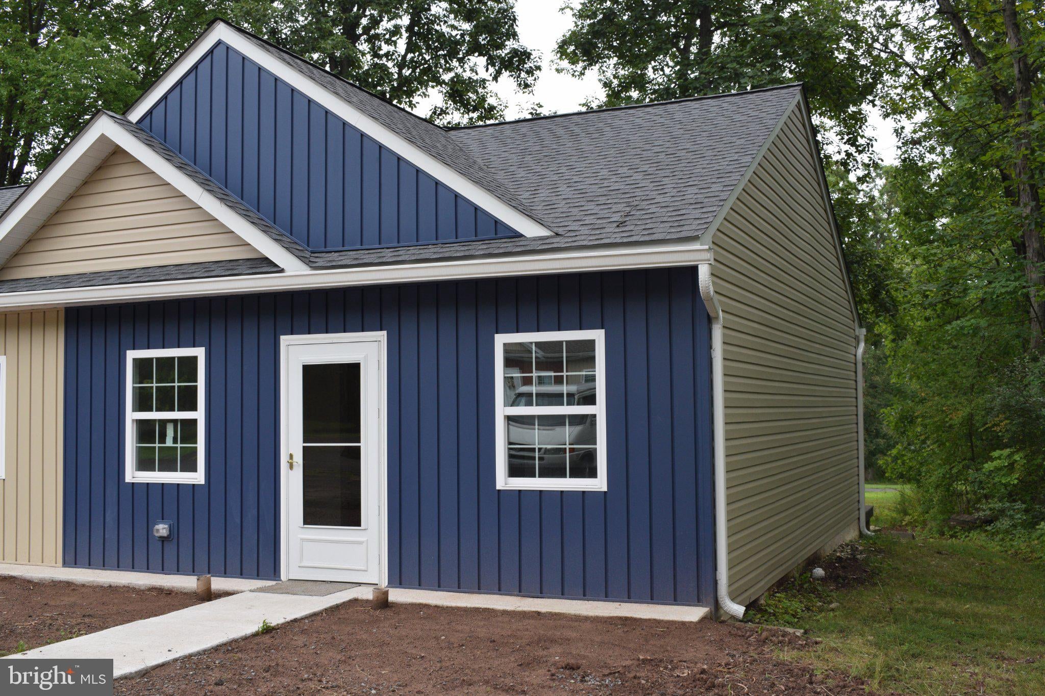 2101 HILL ROAD 40