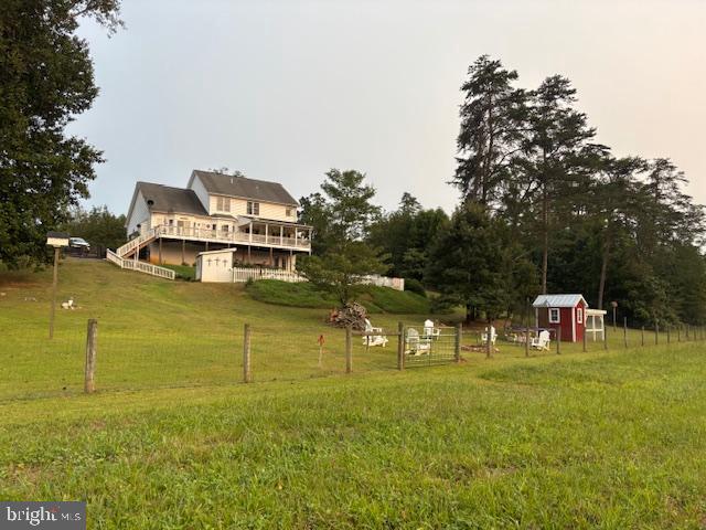 140 WOODS RIDGE LANE