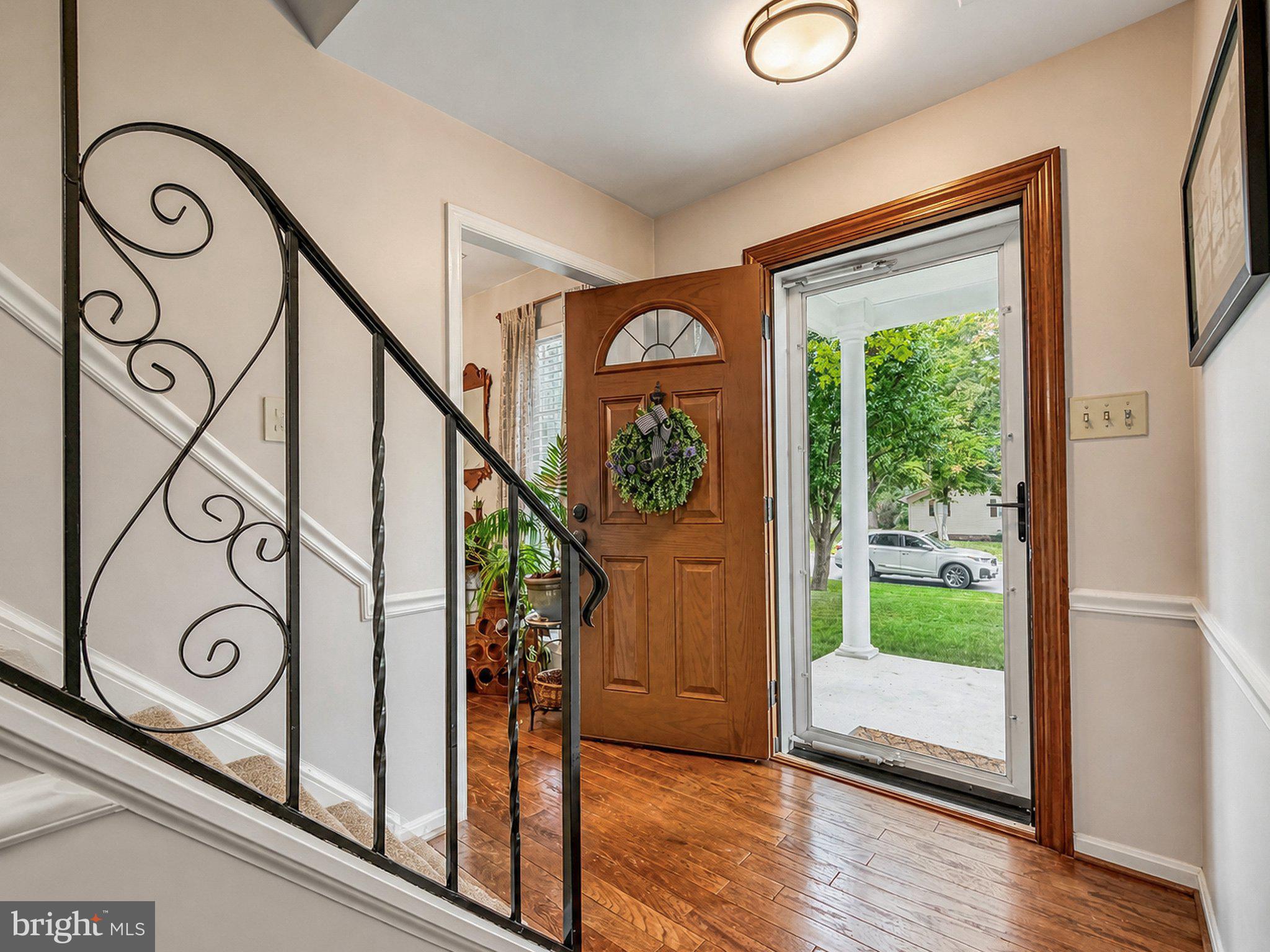 1331 REDWOOD CIRCLE