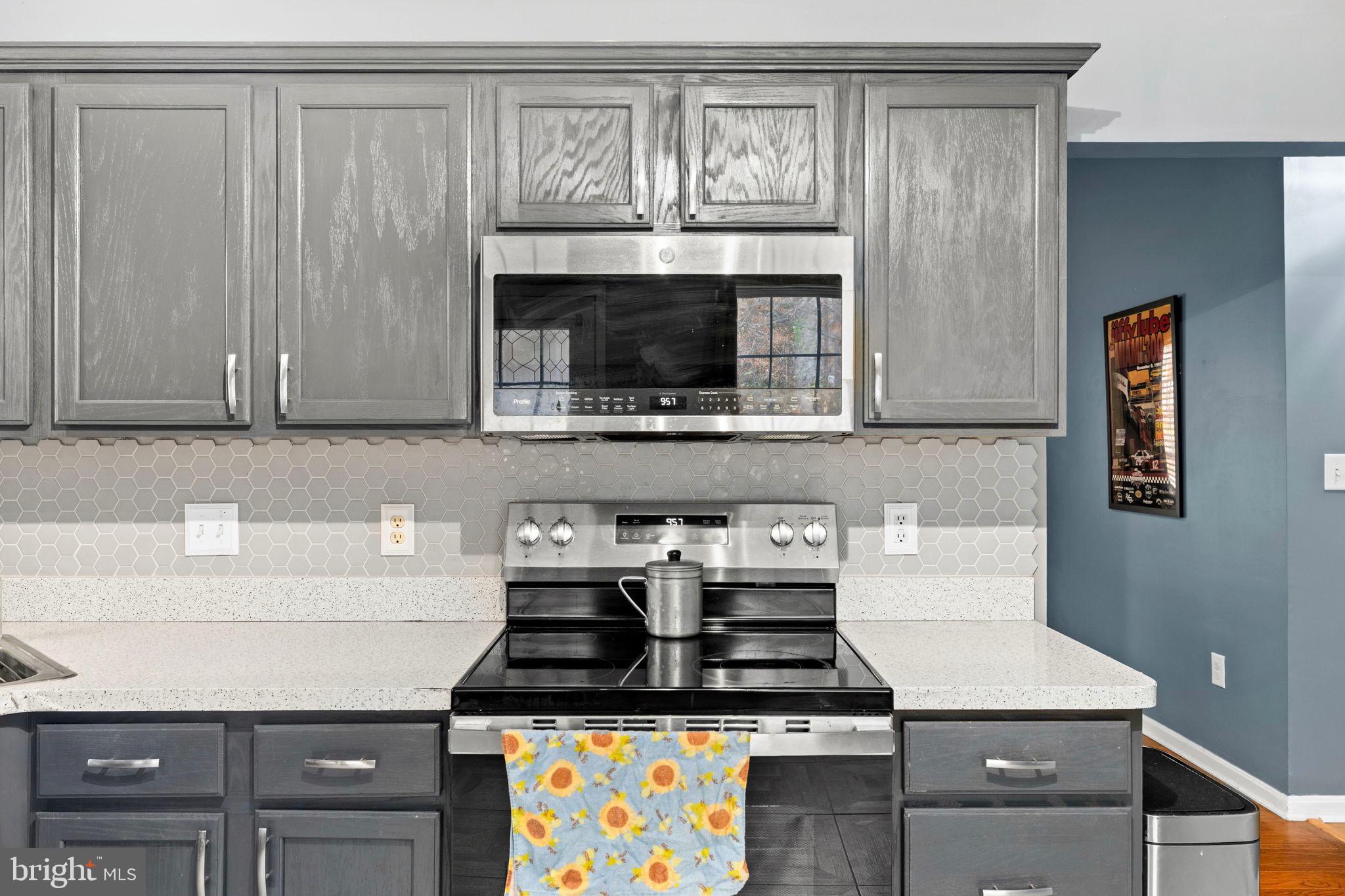 LAKE LAND OR - Residential