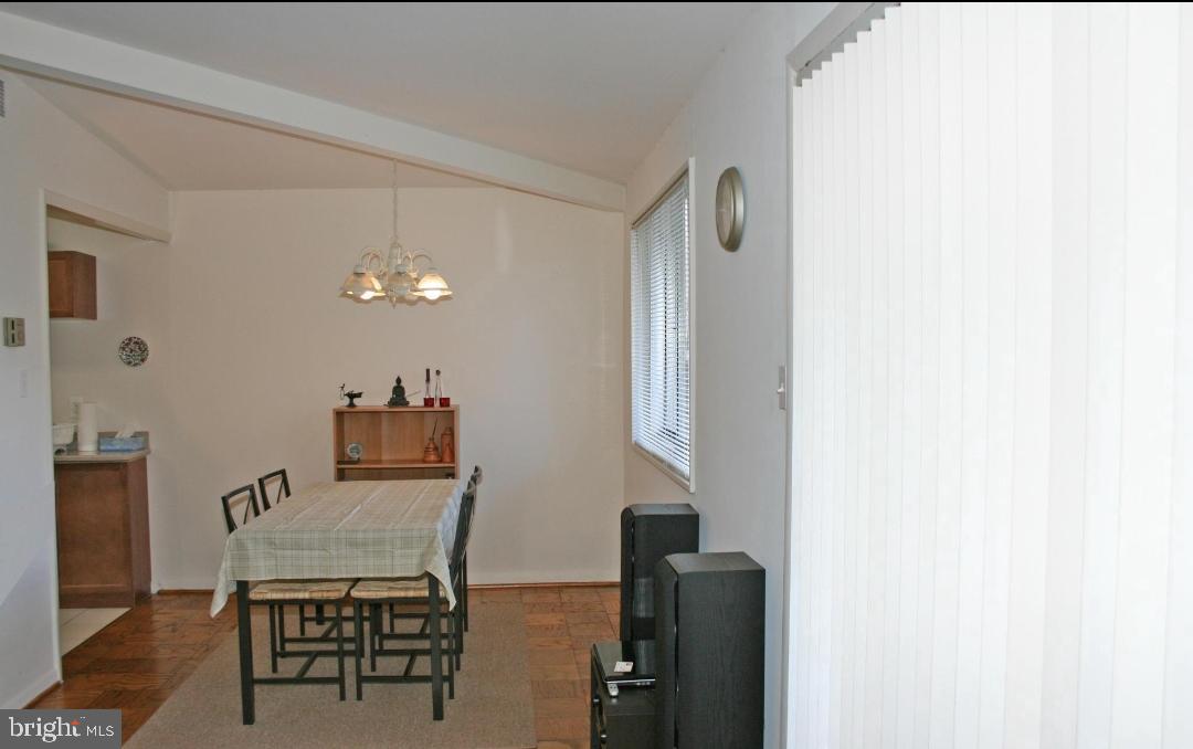 GROSVENOR PARK - Residential Lease