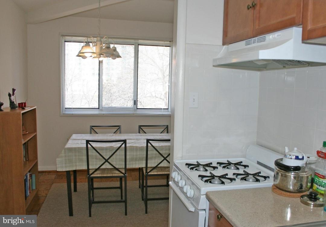 GROSVENOR PARK - Residential Lease