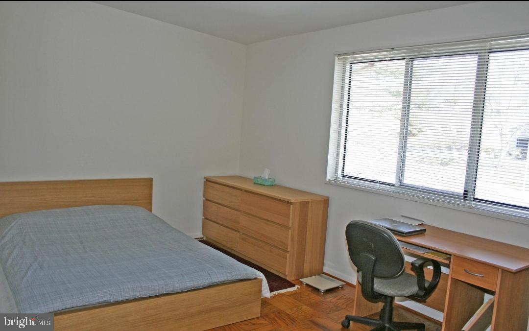 GROSVENOR PARK - Residential Lease