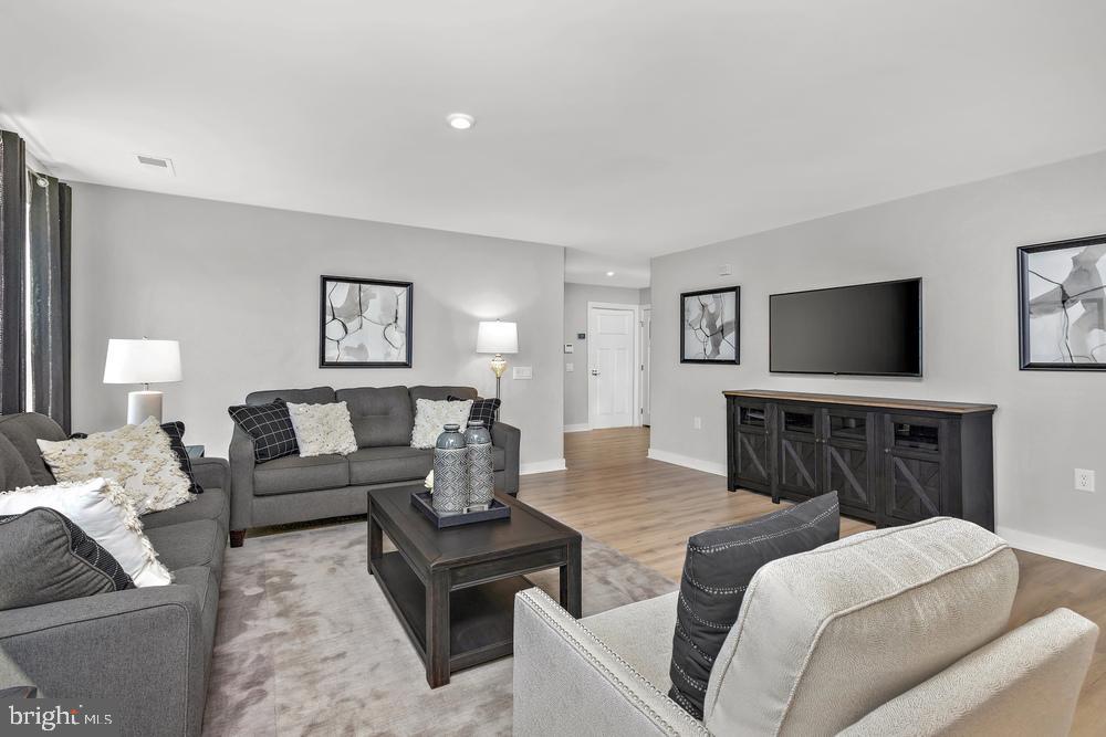 LEGENDS AT SADSBURY - Residential