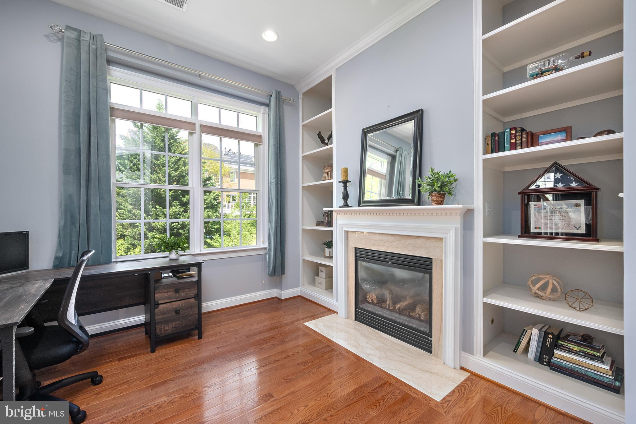 PICKETT'S RESERVE - Residential