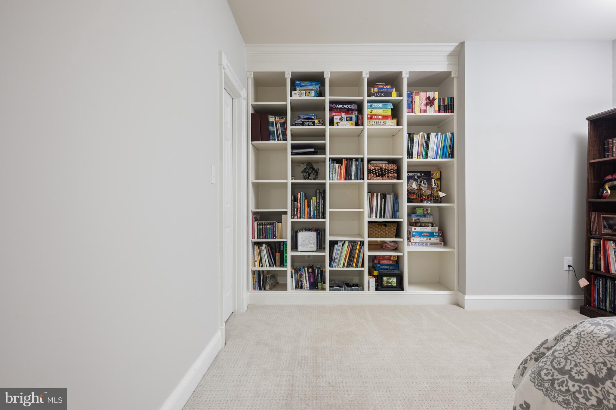 PICKETT'S RESERVE - Residential