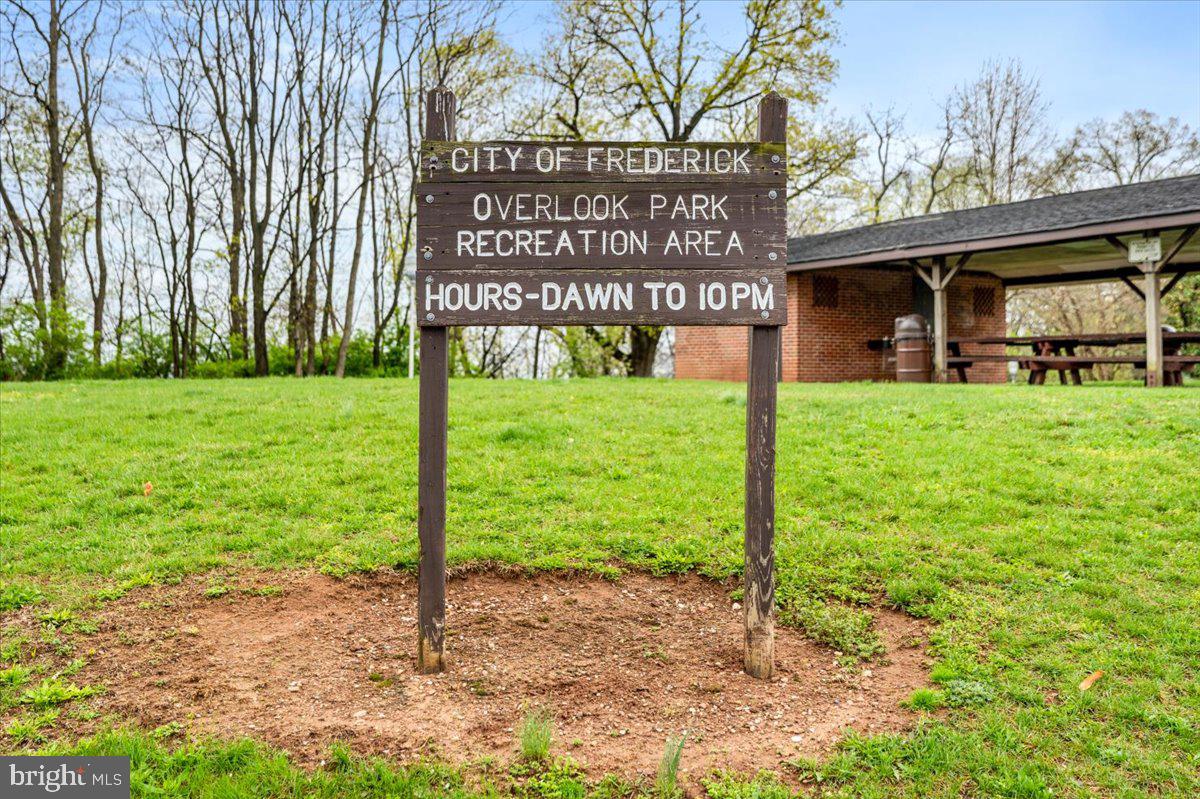 OVERLOOK - Residential