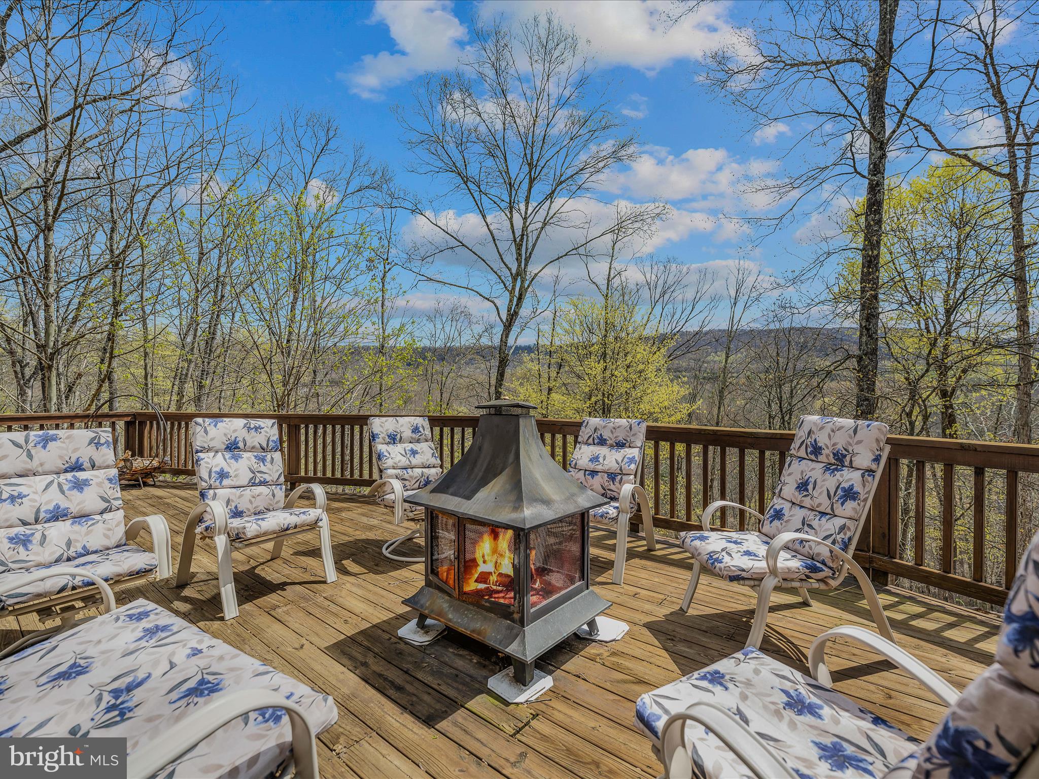 MAGNOLIA BEND - Residential