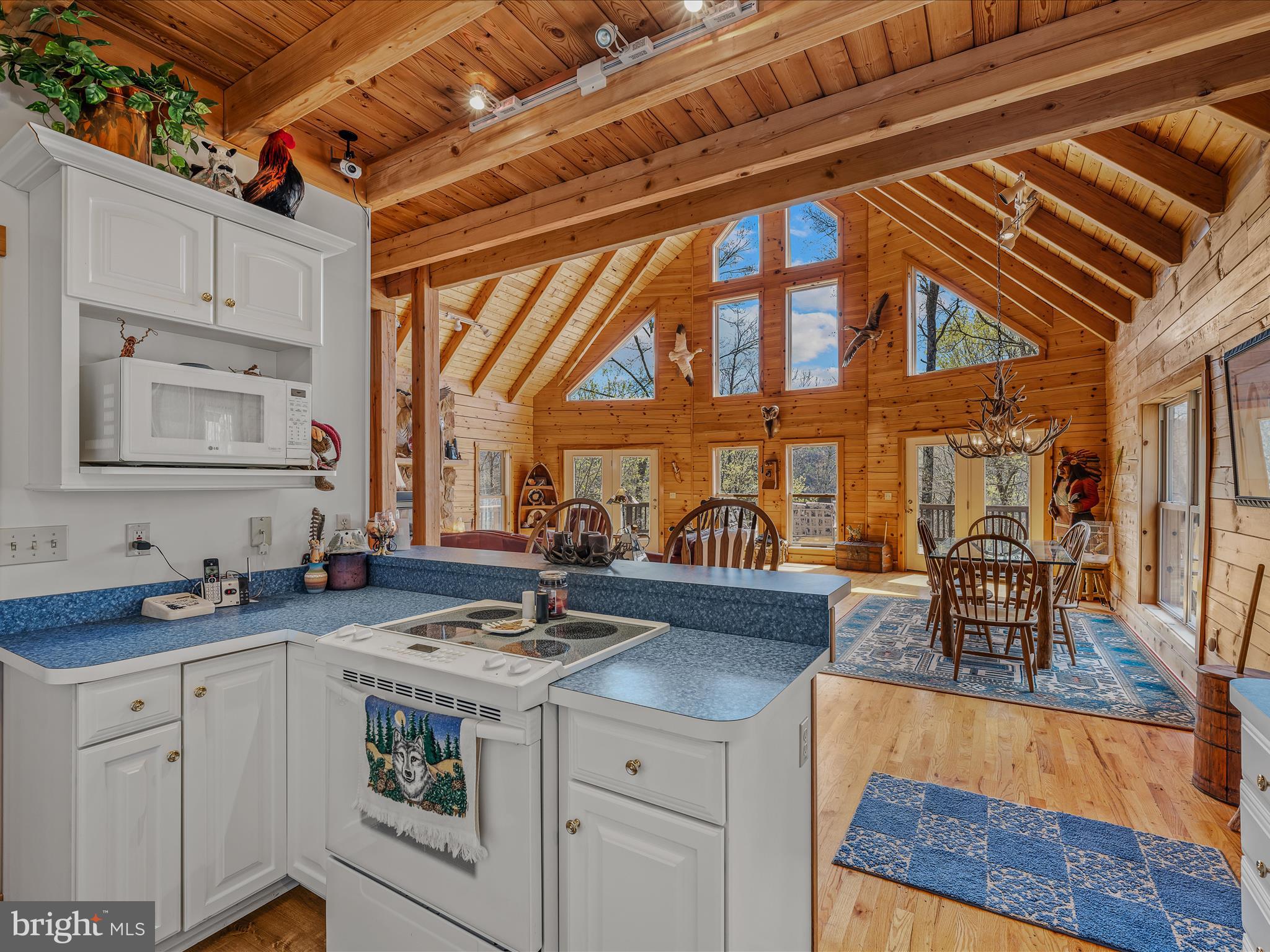 MAGNOLIA BEND - Residential