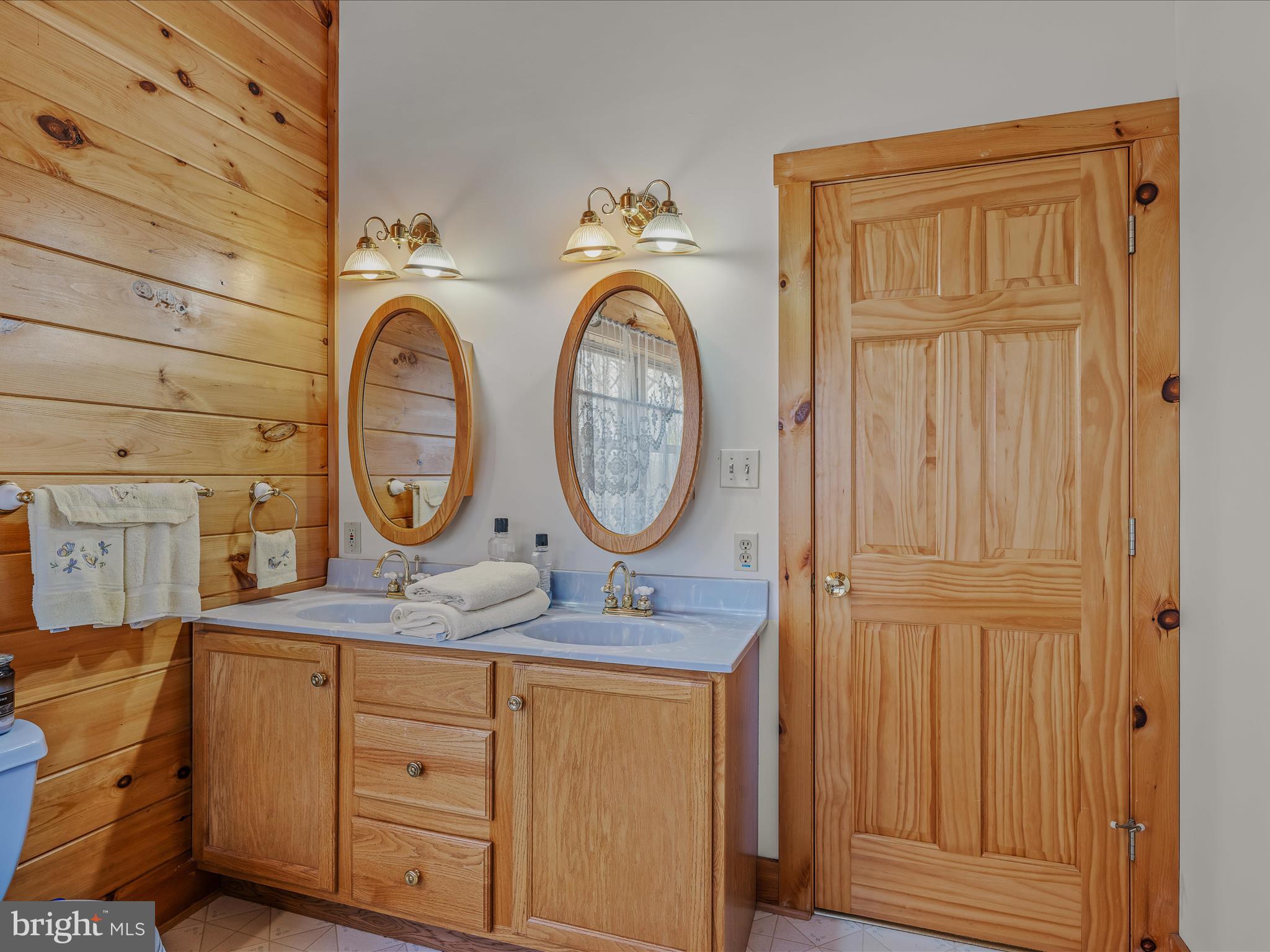 MAGNOLIA BEND - Residential