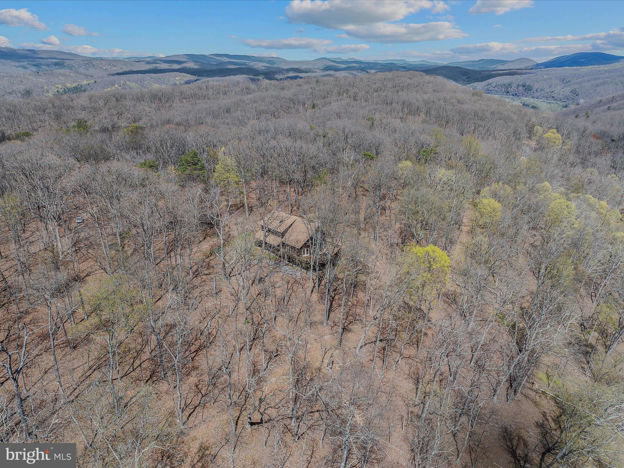 MAGNOLIA BEND - Residential