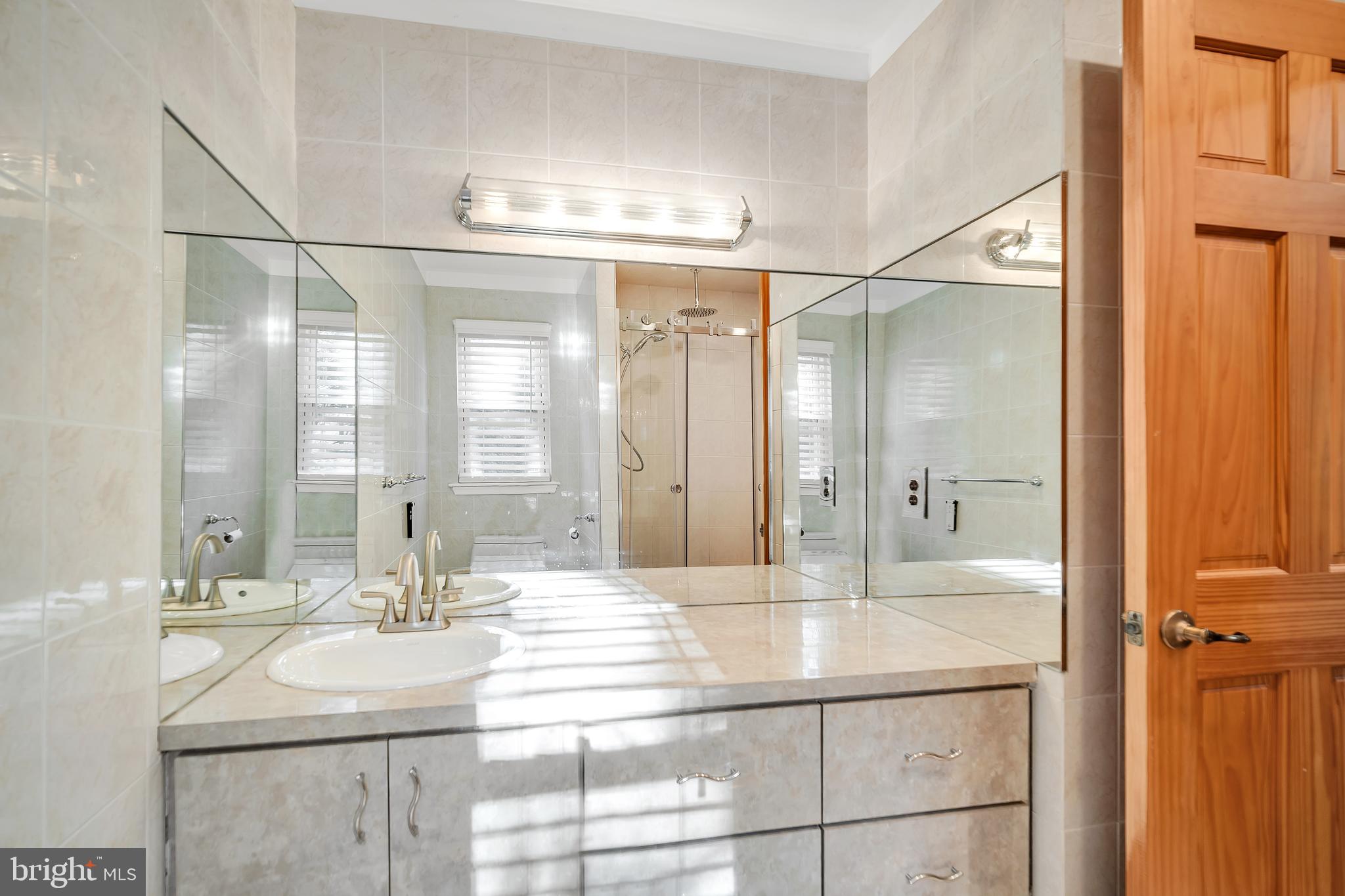 WOODLYN CROSSING - Residential