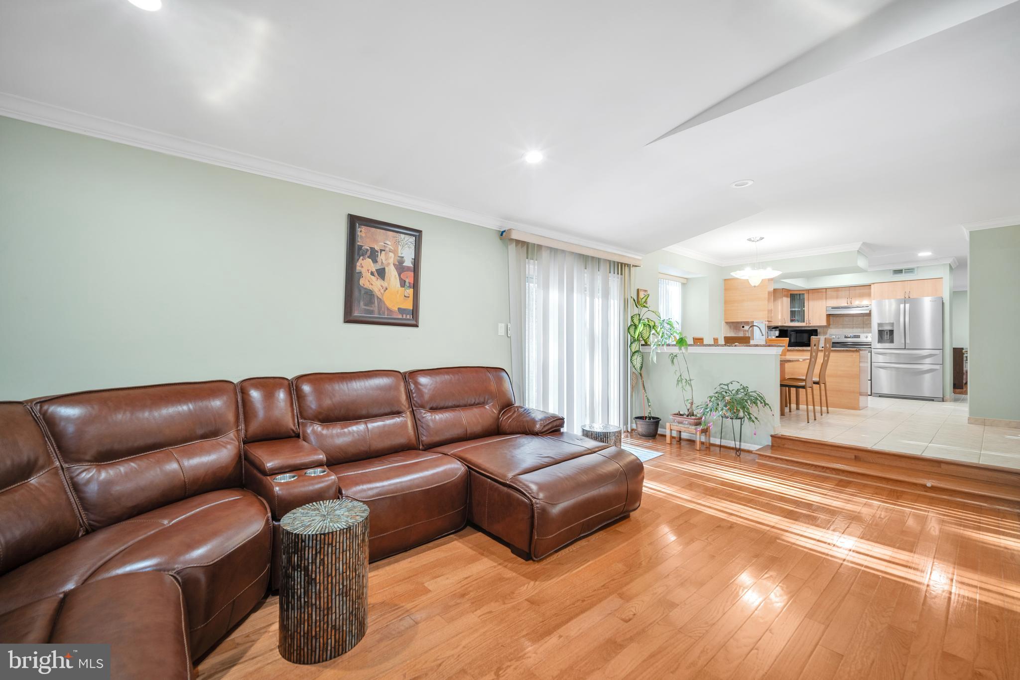 WOODLYN CROSSING - Residential