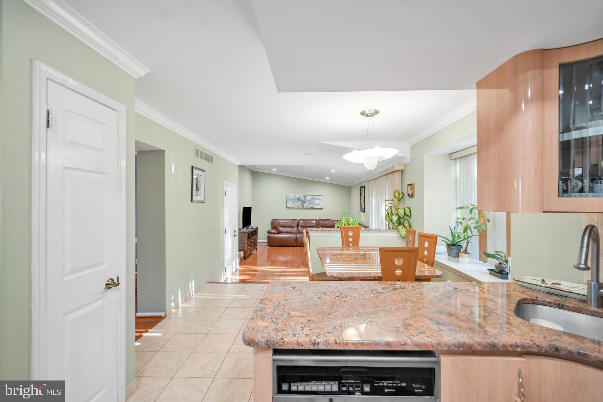 WOODLYN CROSSING - Residential