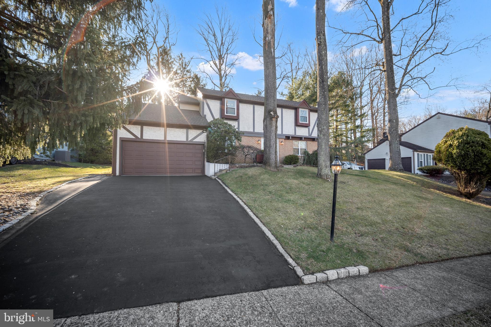 WOODLYN CROSSING - Residential