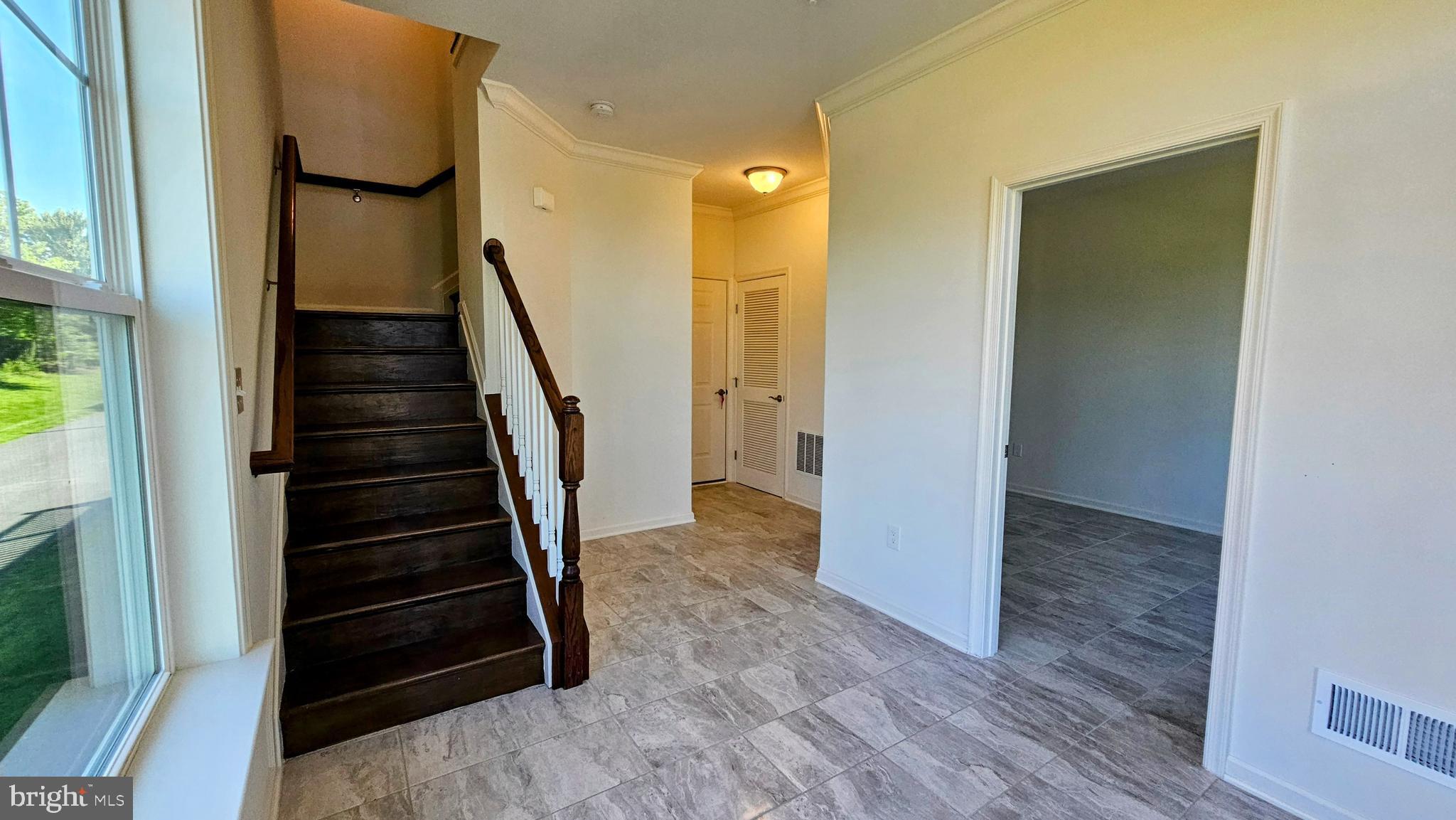 422 CROWBERRY CIRCLE