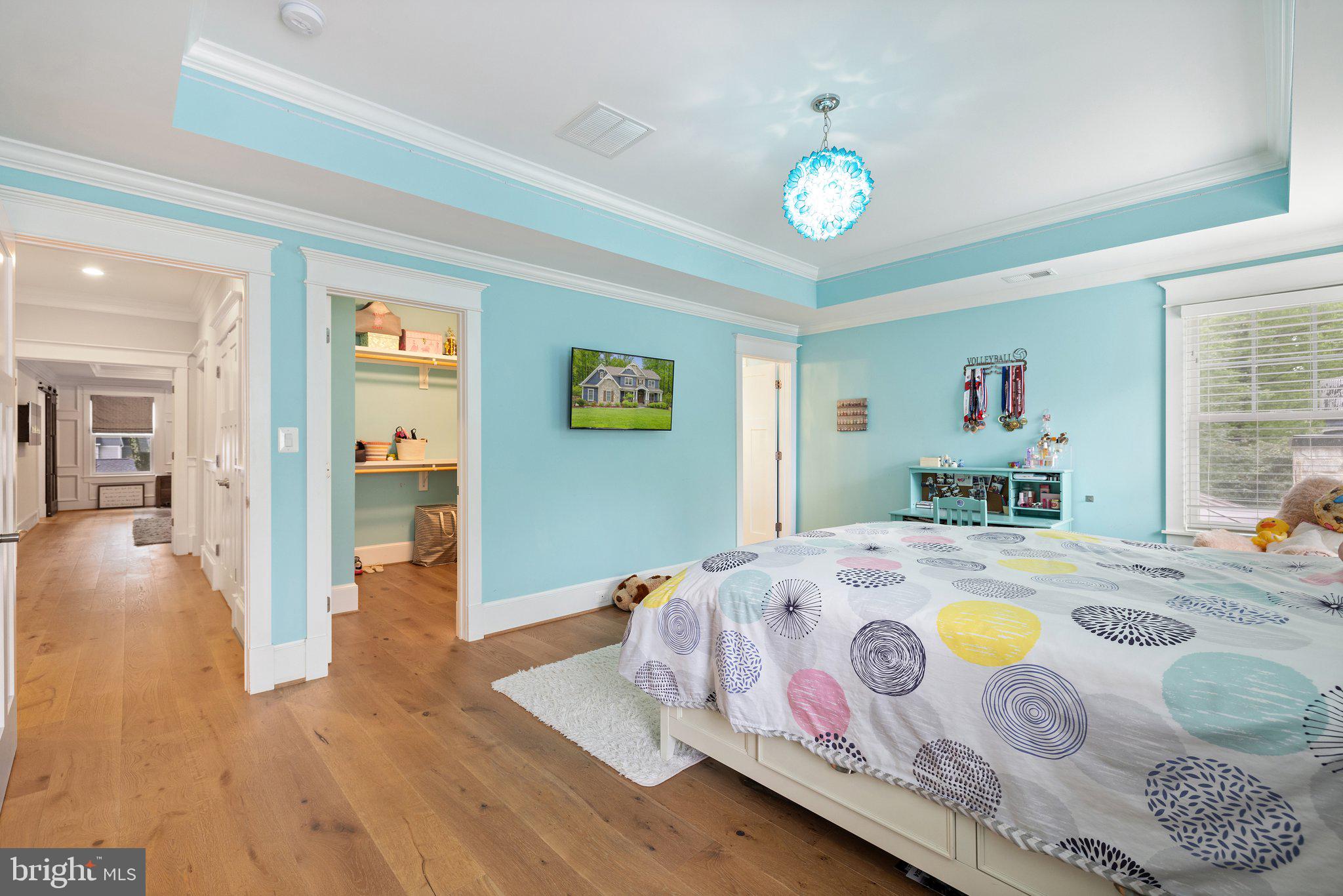 WESTBRIAR COUNTRY CLUB MANOR - Residential