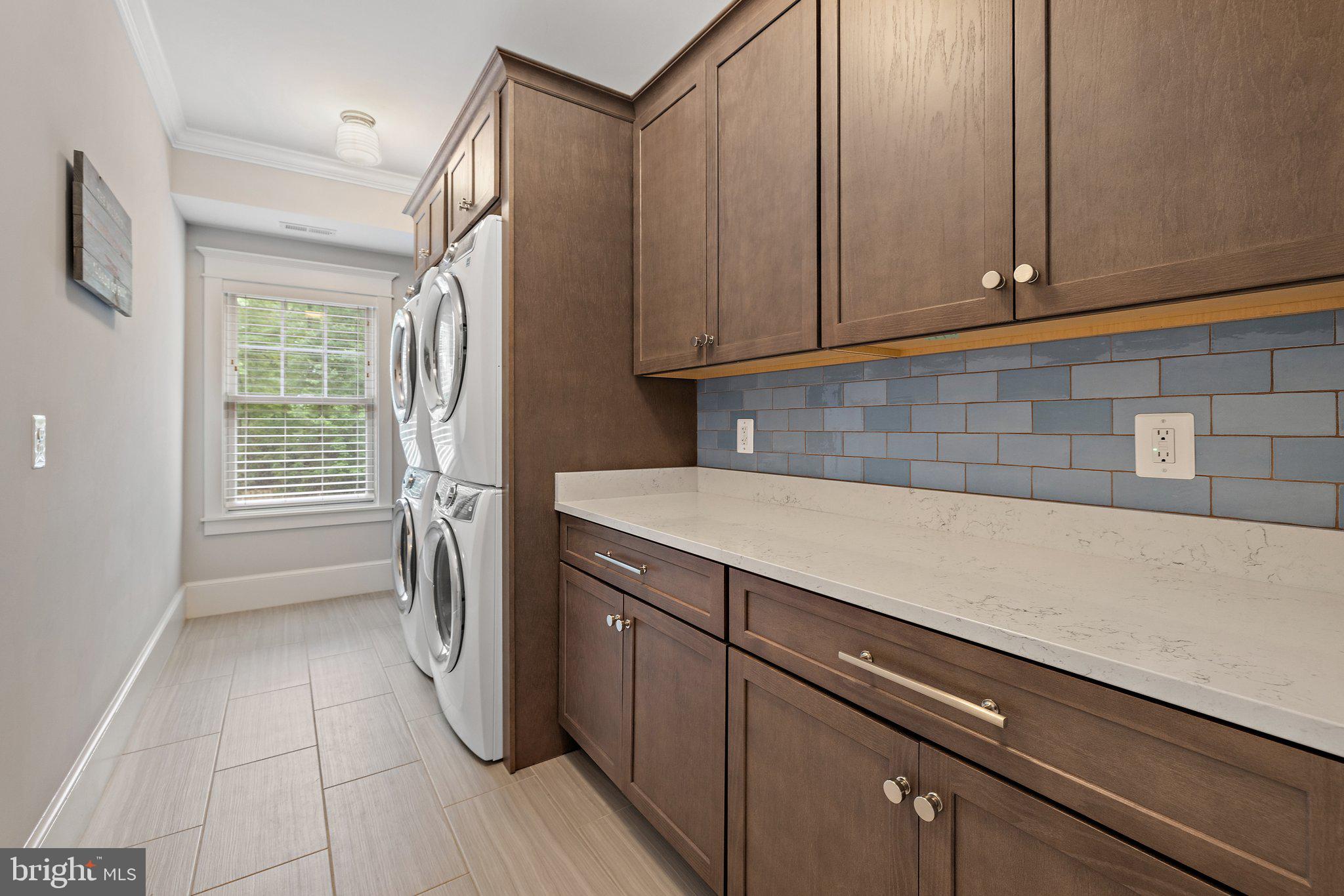 WESTBRIAR COUNTRY CLUB MANOR - Residential