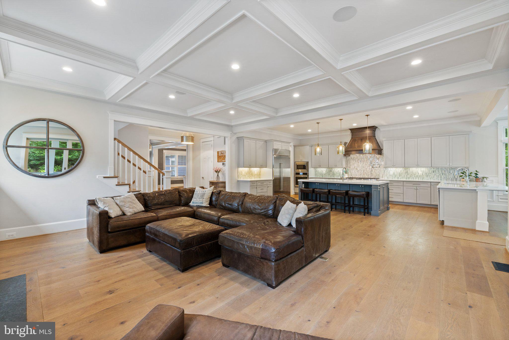 WESTBRIAR COUNTRY CLUB MANOR - Residential