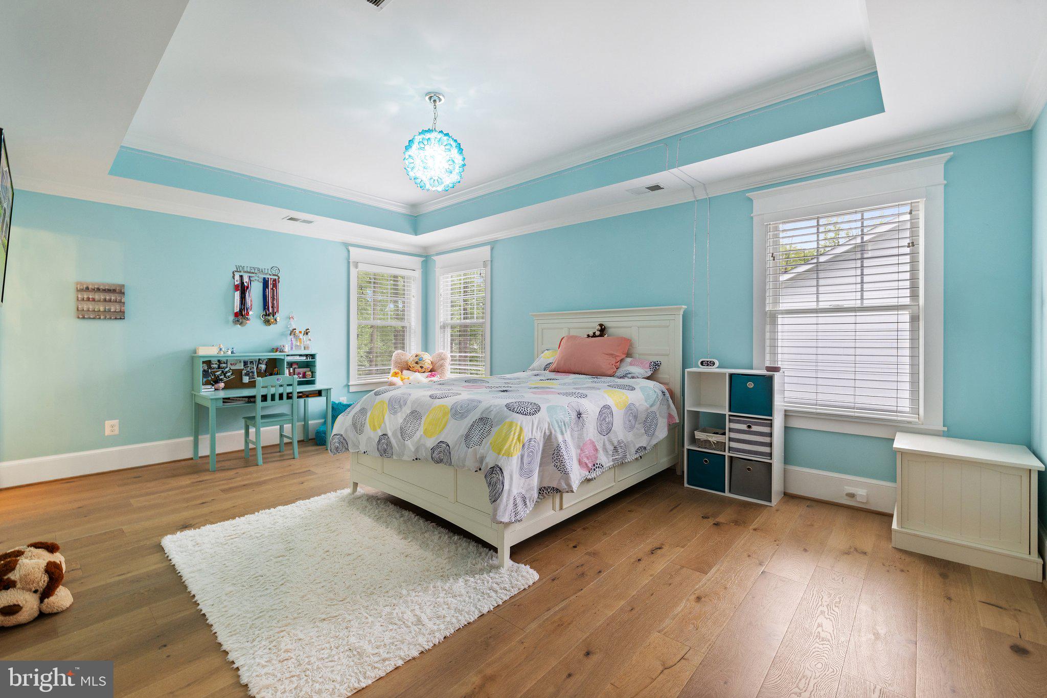 WESTBRIAR COUNTRY CLUB MANOR - Residential