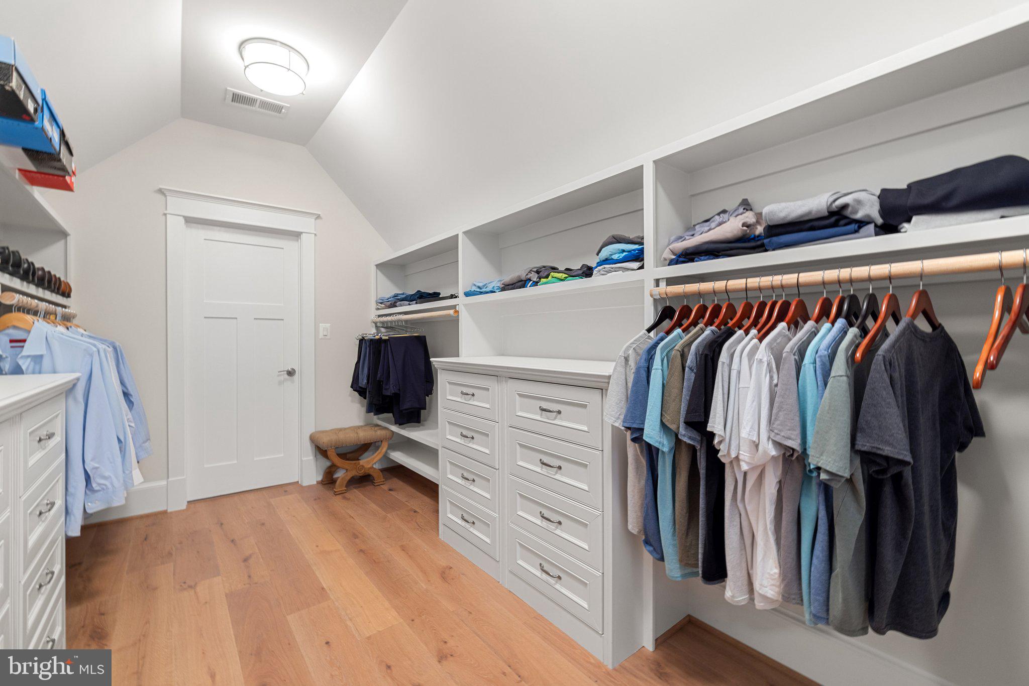 WESTBRIAR COUNTRY CLUB MANOR - Residential