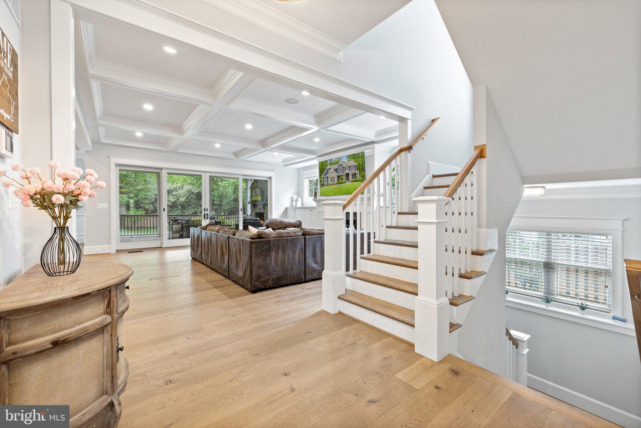 WESTBRIAR COUNTRY CLUB MANOR - Residential