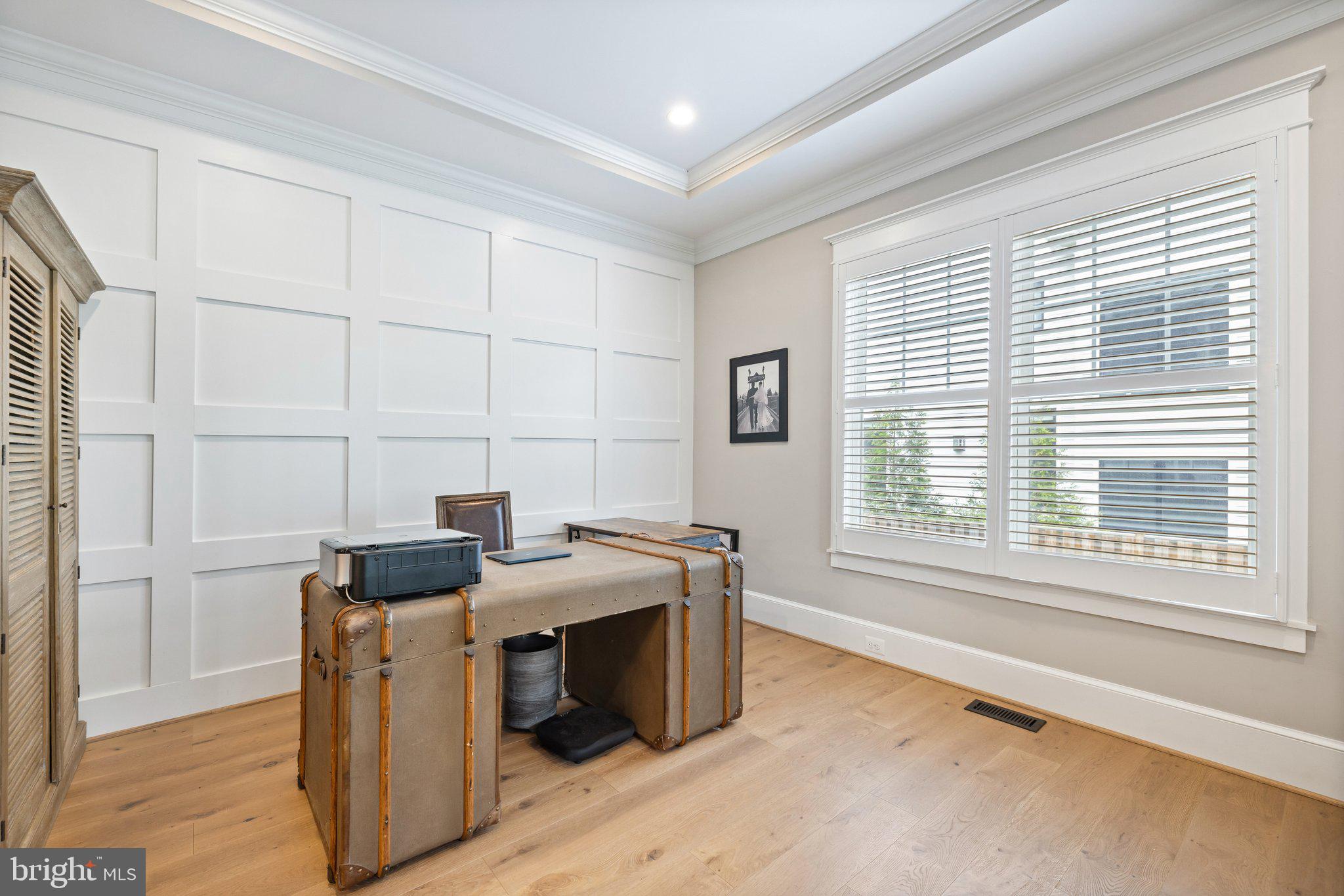 WESTBRIAR COUNTRY CLUB MANOR - Residential