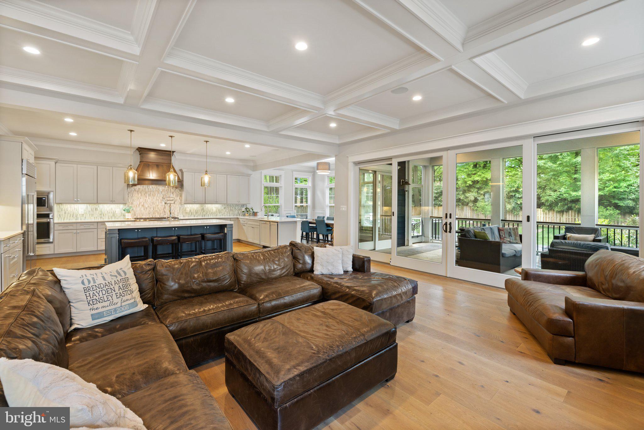 WESTBRIAR COUNTRY CLUB MANOR - Residential