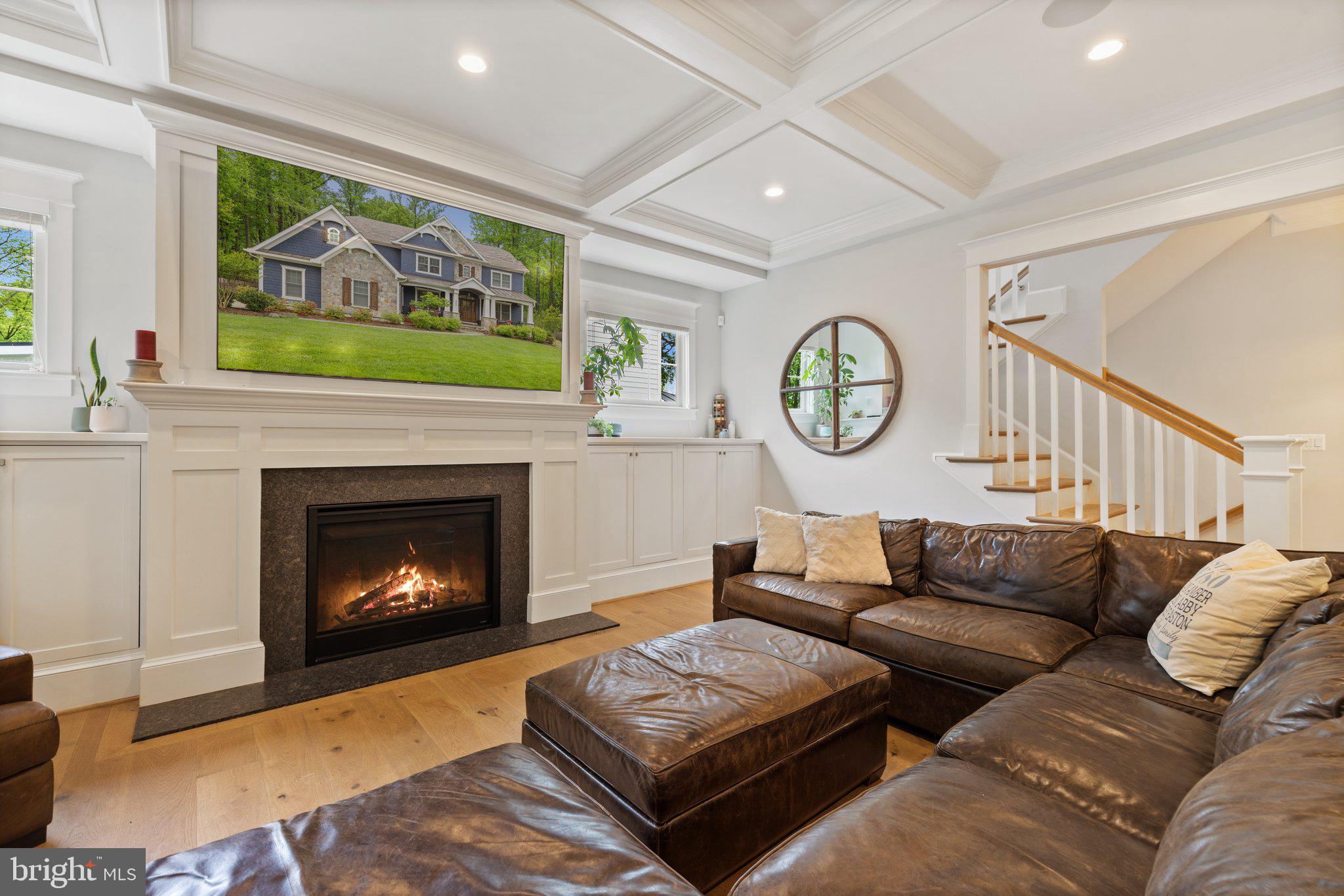 WESTBRIAR COUNTRY CLUB MANOR - Residential