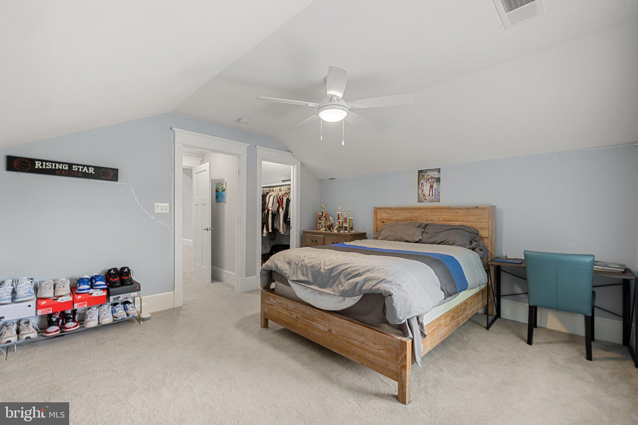 WESTBRIAR COUNTRY CLUB MANOR - Residential