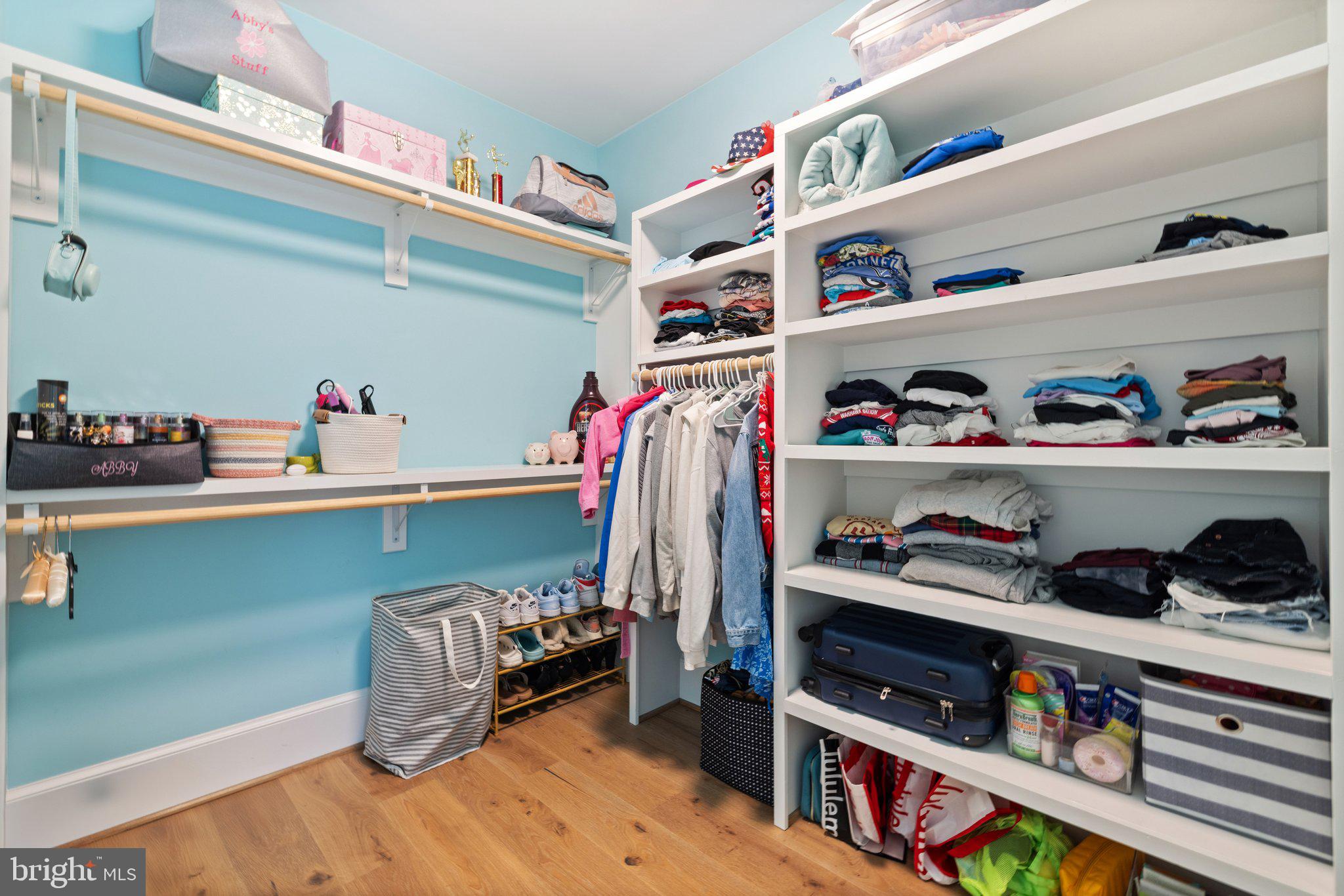 WESTBRIAR COUNTRY CLUB MANOR - Residential