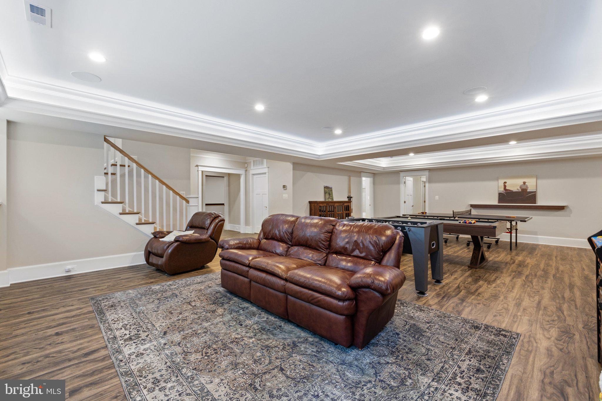 WESTBRIAR COUNTRY CLUB MANOR - Residential