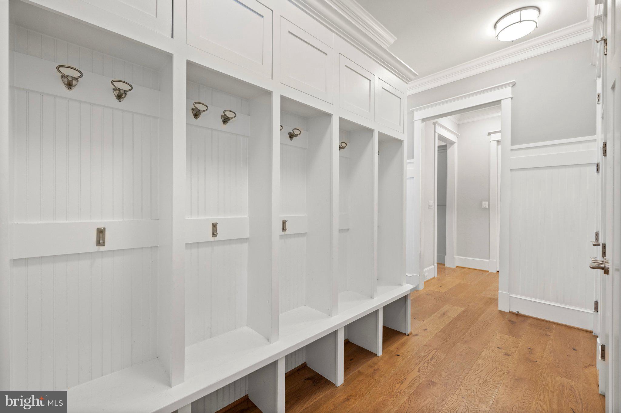 WESTBRIAR COUNTRY CLUB MANOR - Residential