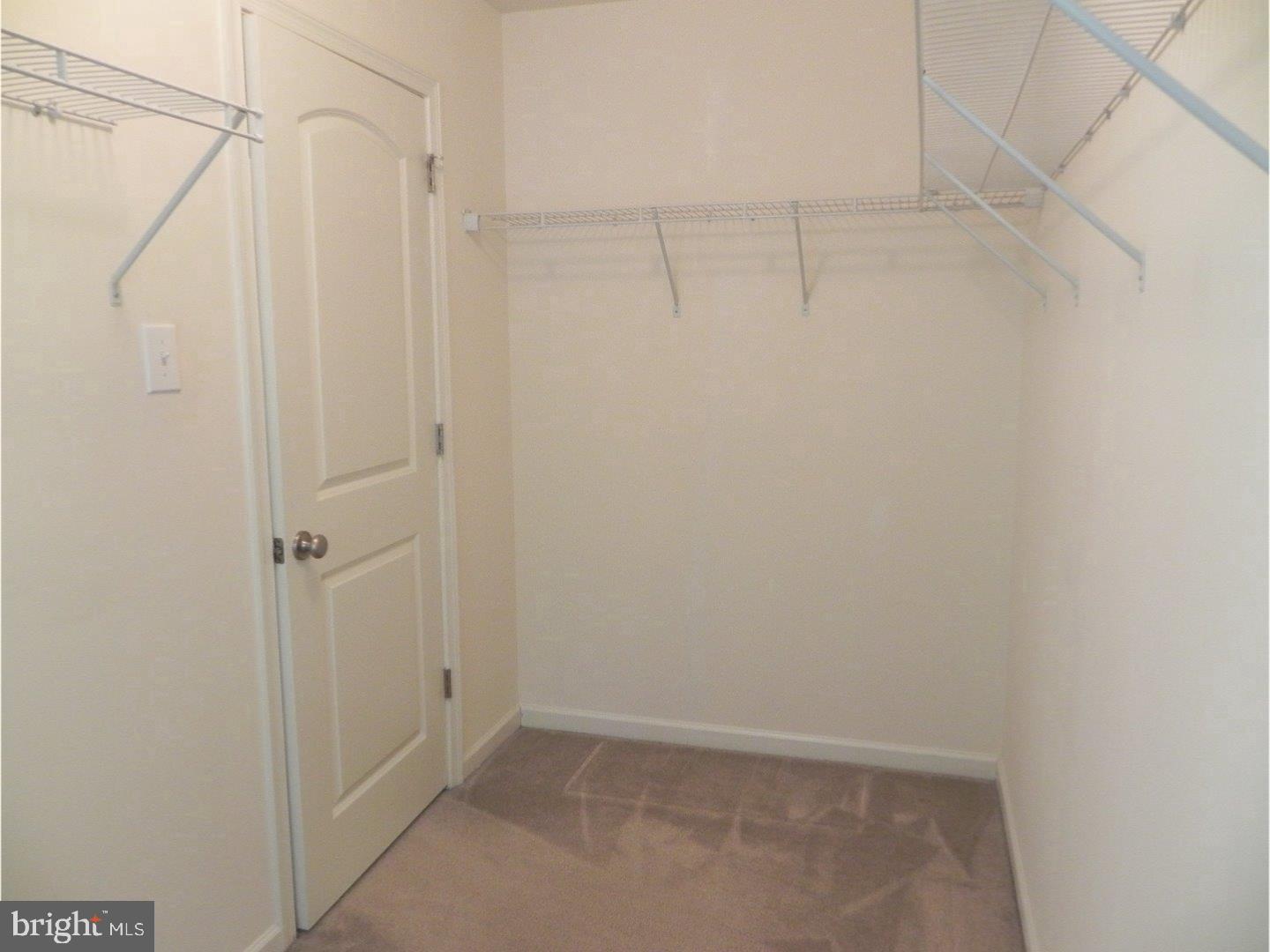 CARRIAGE HILL - Residential Lease