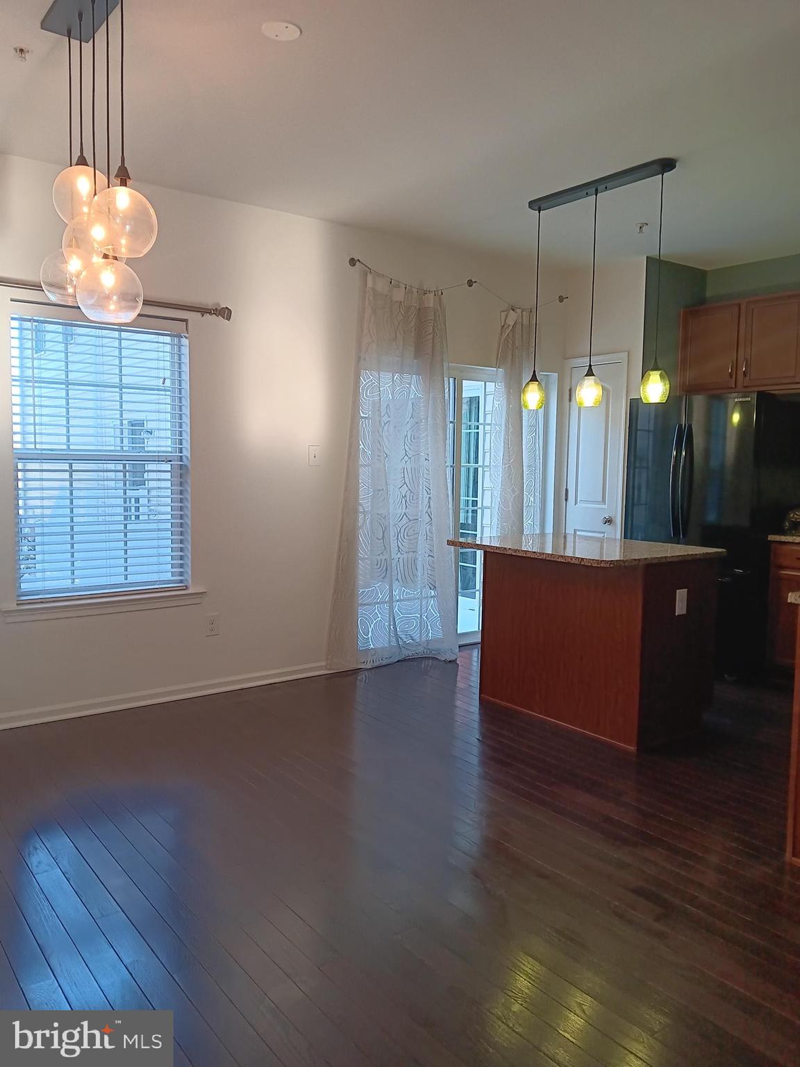 CARRIAGE HILL - Residential Lease