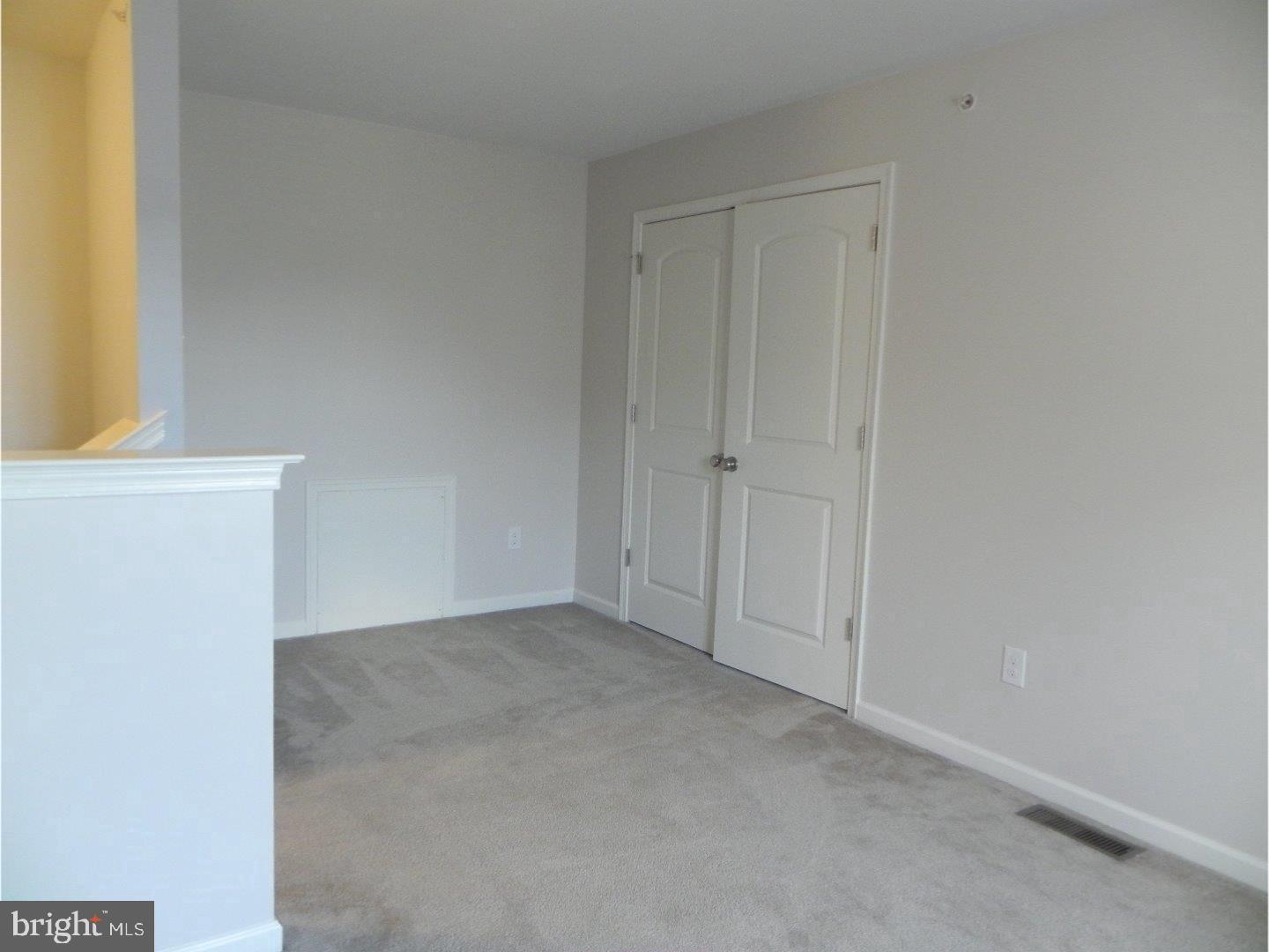 CARRIAGE HILL - Residential Lease