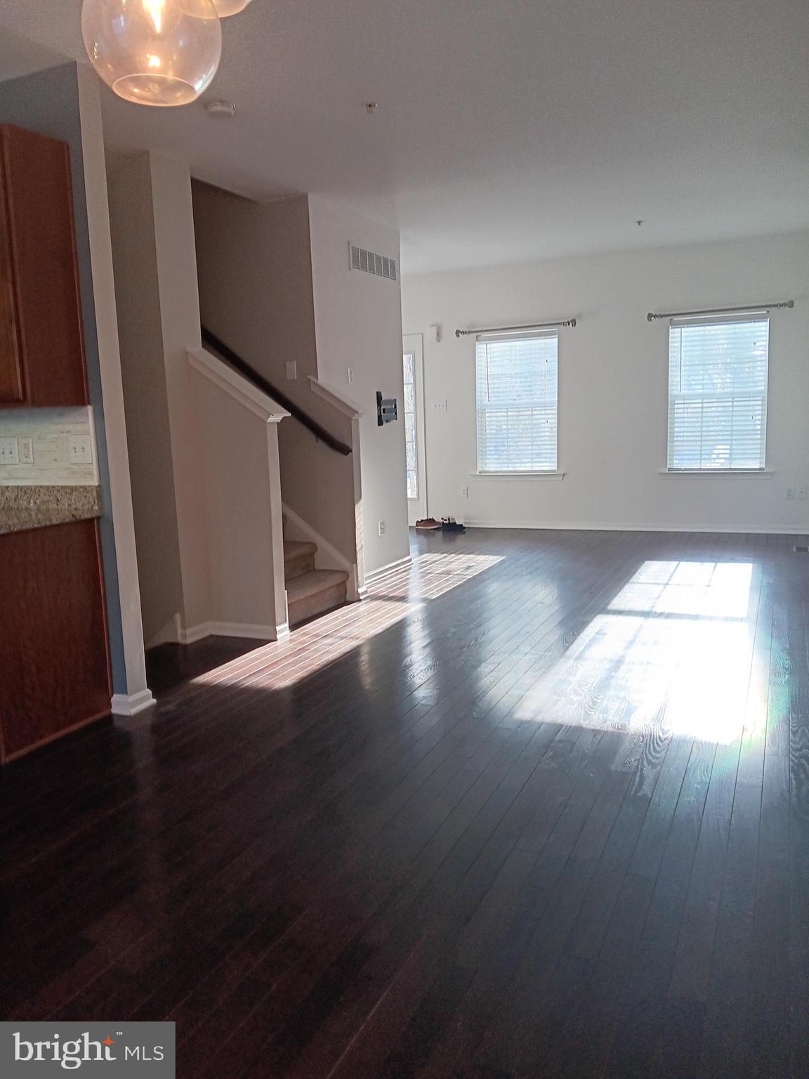 CARRIAGE HILL - Residential Lease