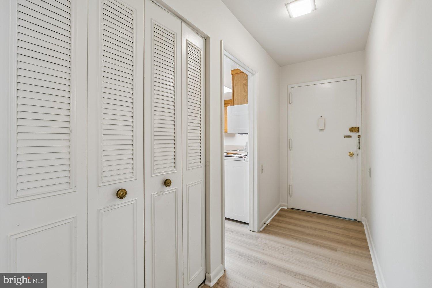 3374 CHISWICK COURT 56-2C