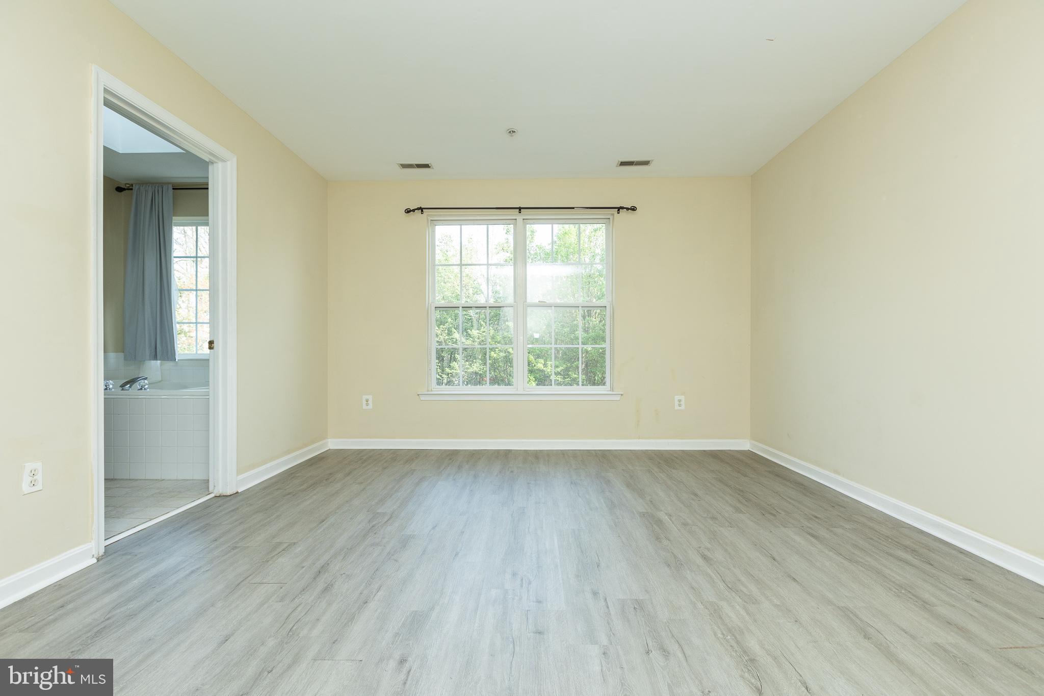 RUSSETT - Residential Lease