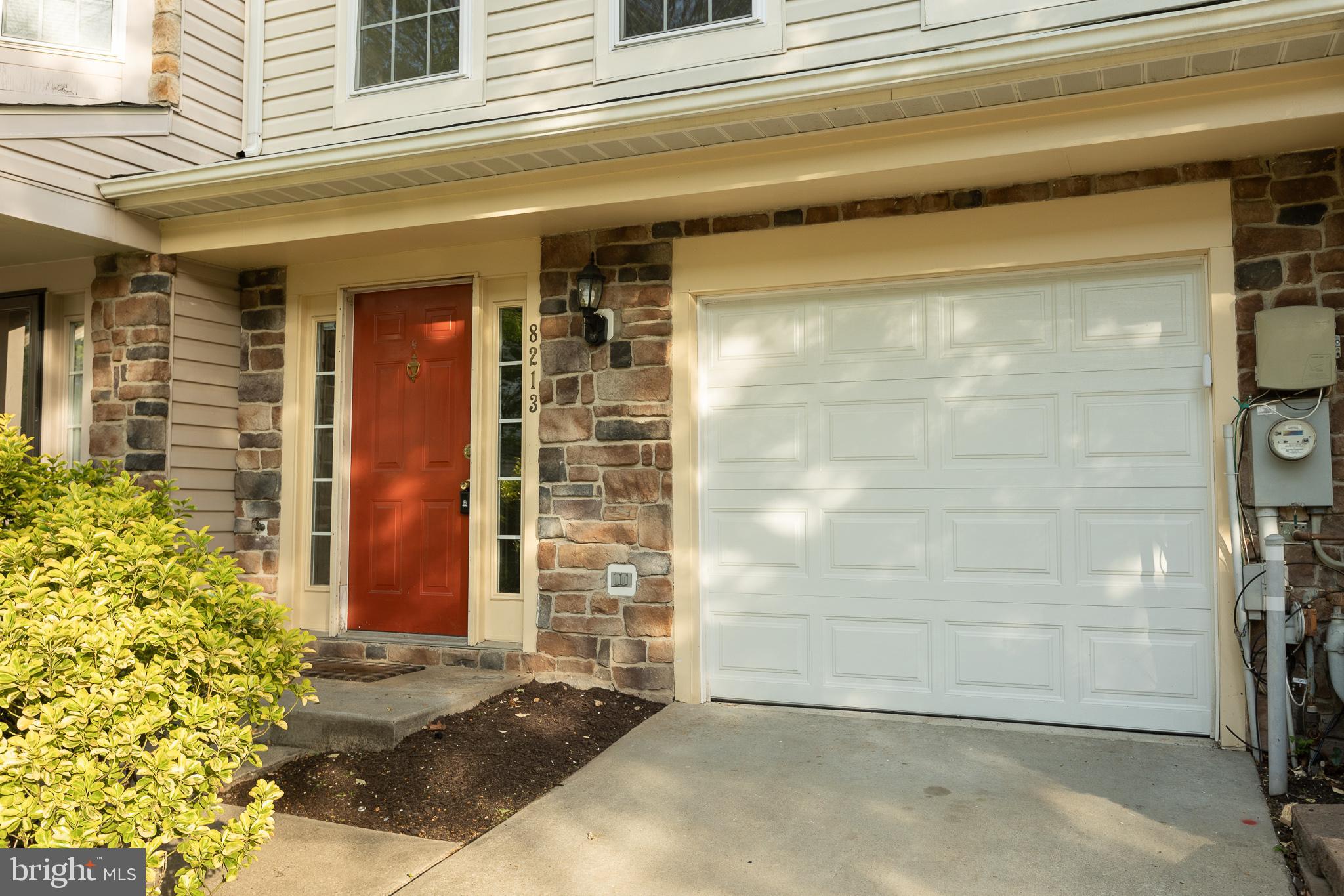 RUSSETT - Residential Lease