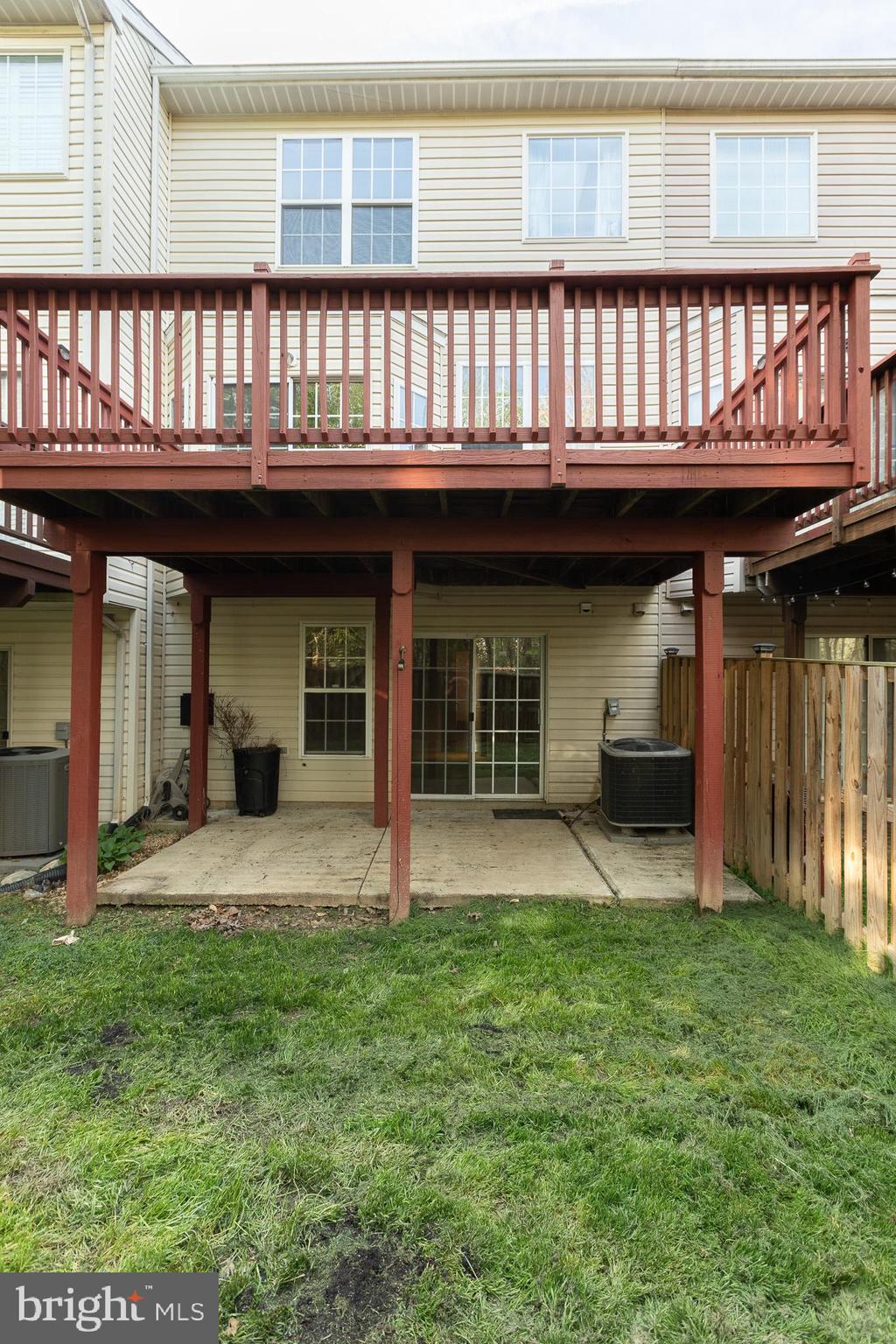 RUSSETT - Residential Lease