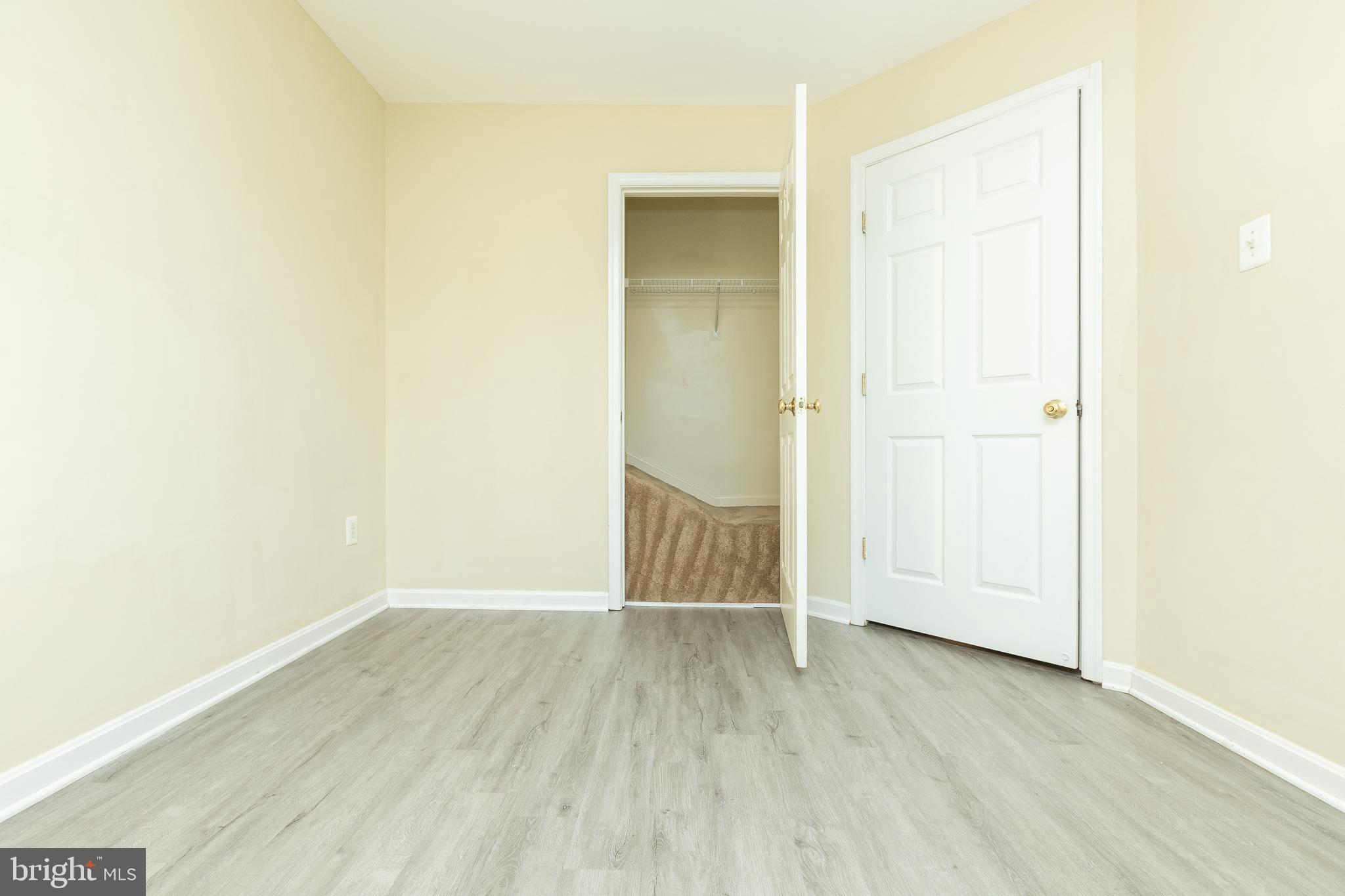 RUSSETT - Residential Lease