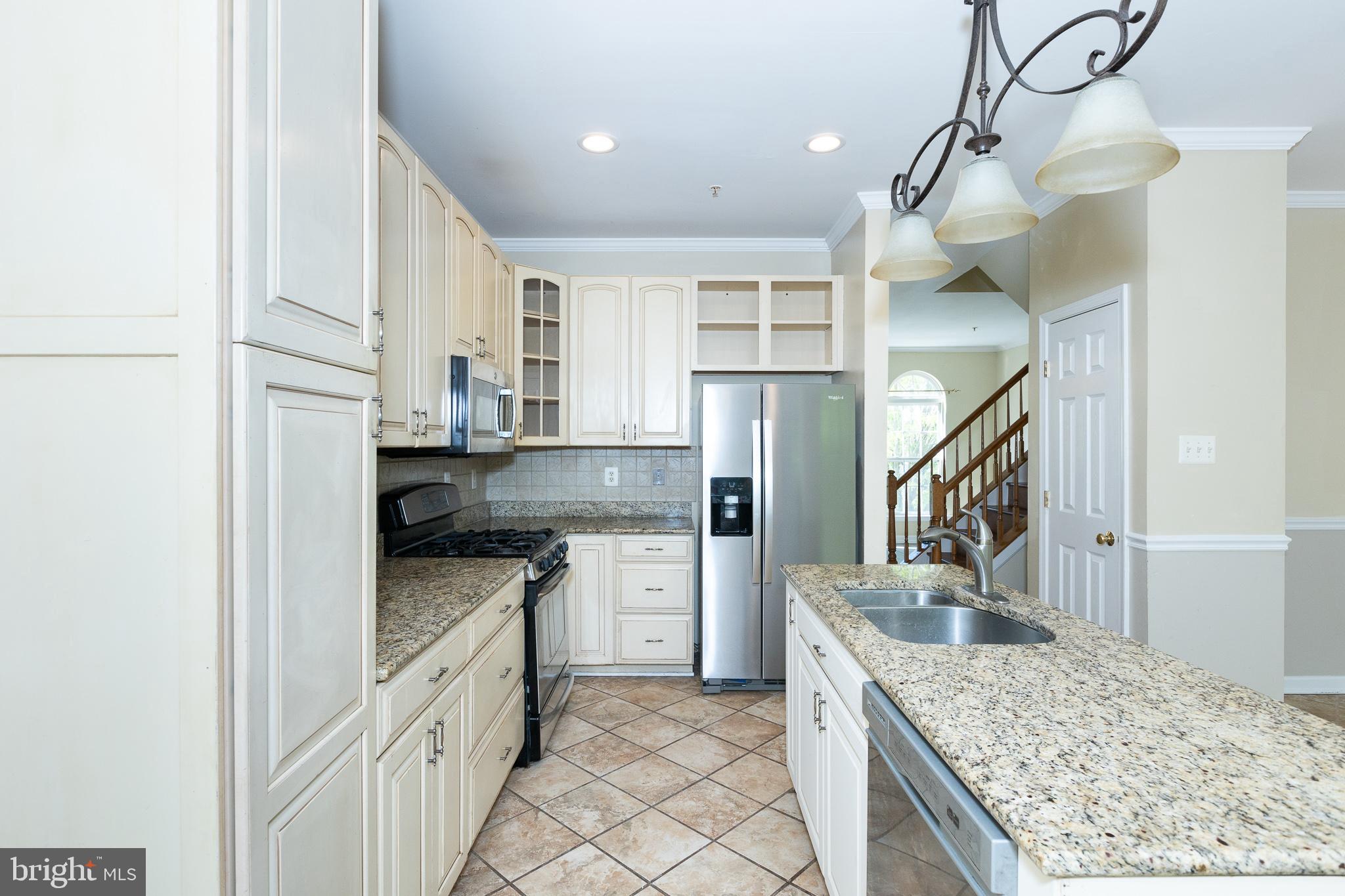 RUSSETT - Residential Lease