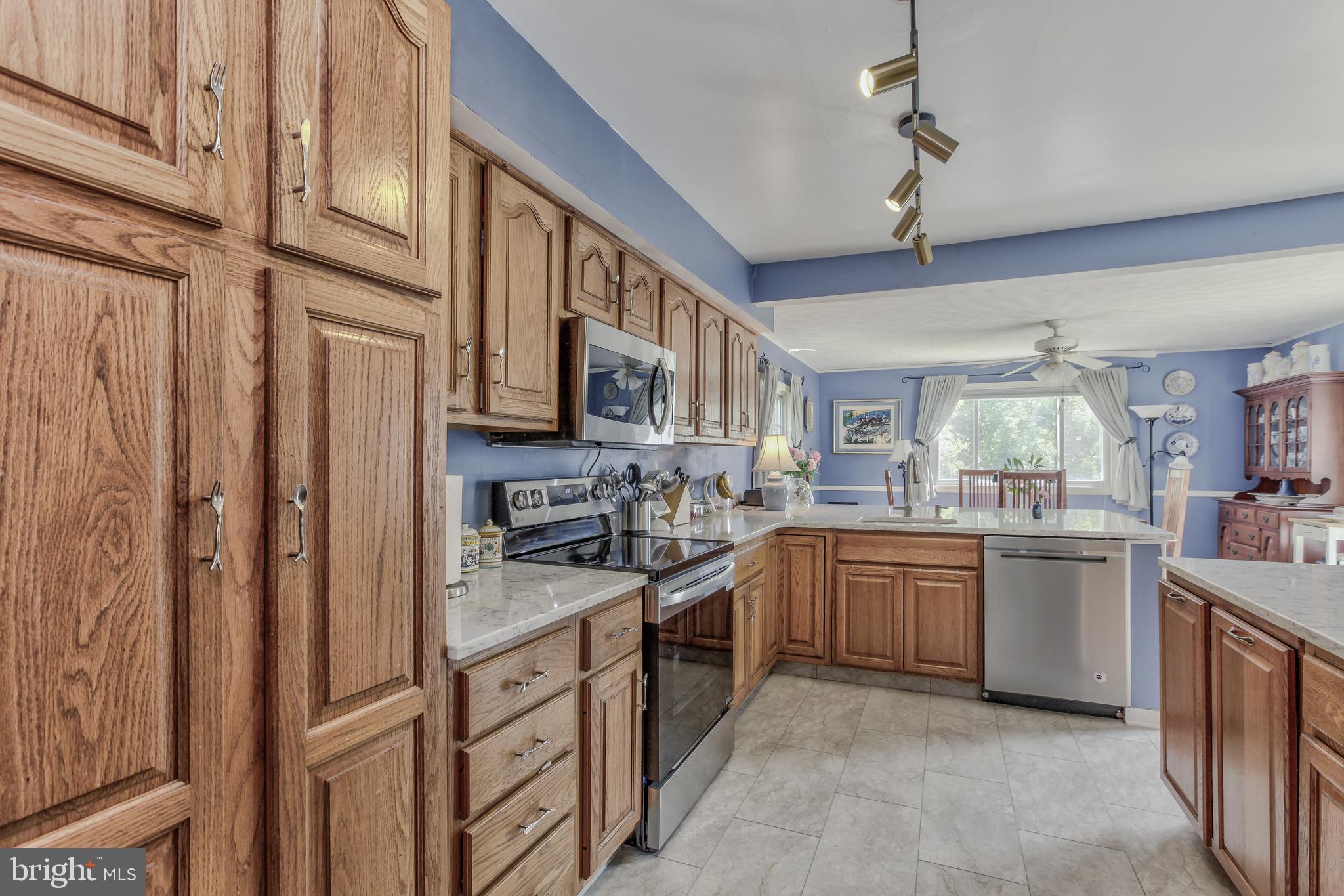 ROCKCREST - Residential